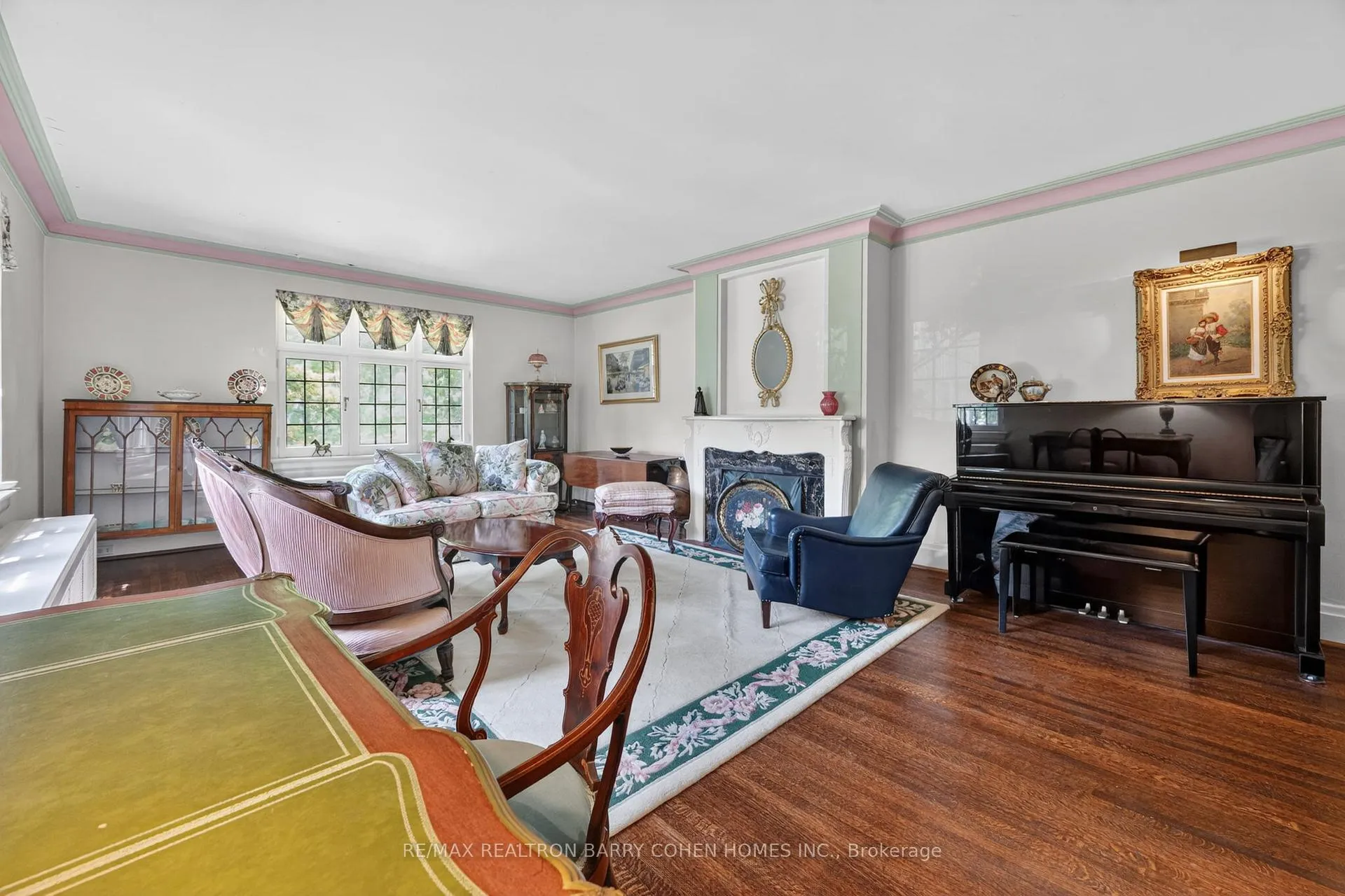 Photo 4 of 29 Strathgowan Crescent, Toronto, Lawrence Park South — HOMEH