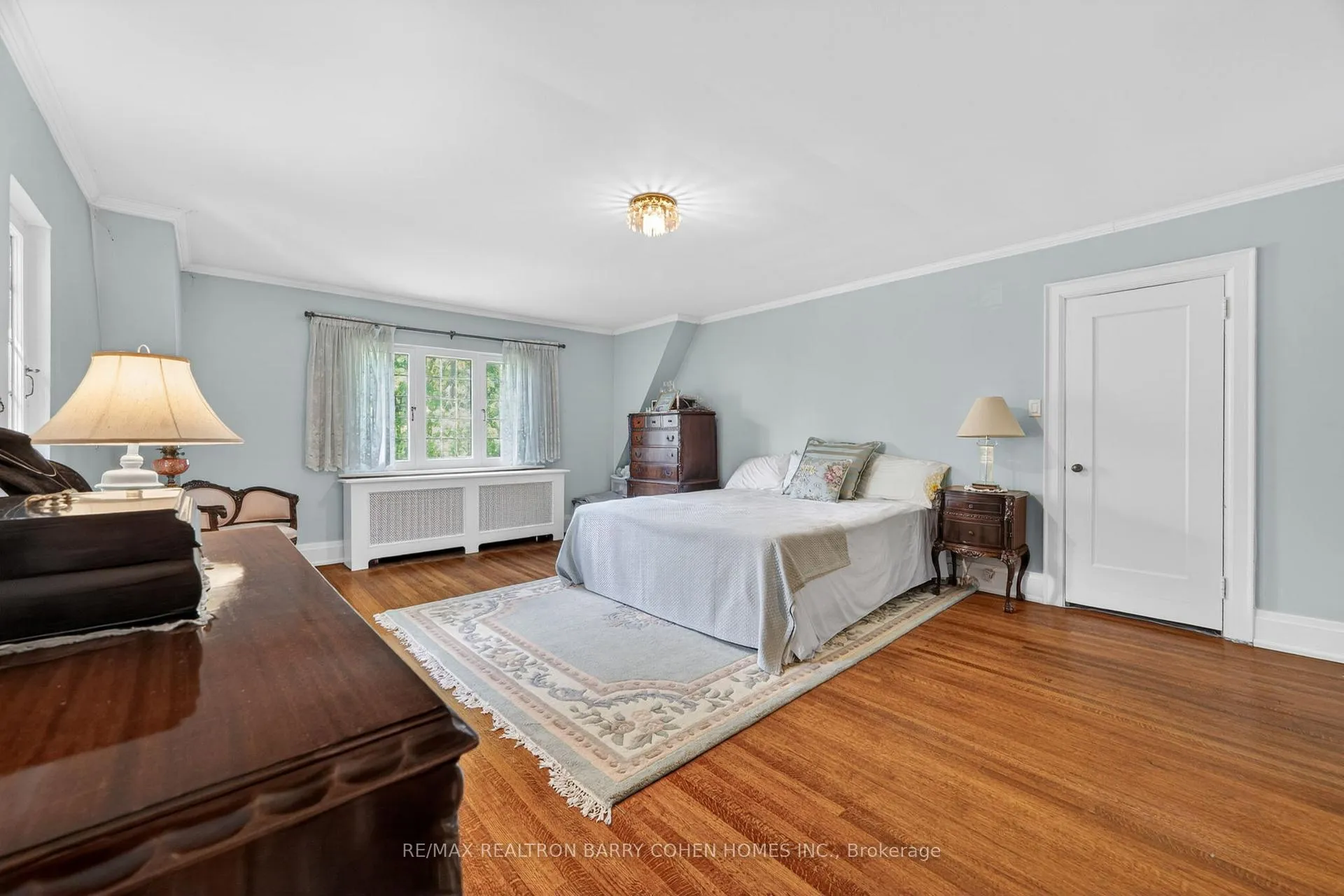 Photo 11 of 29 Strathgowan Crescent, Toronto, Lawrence Park South — HOMEH