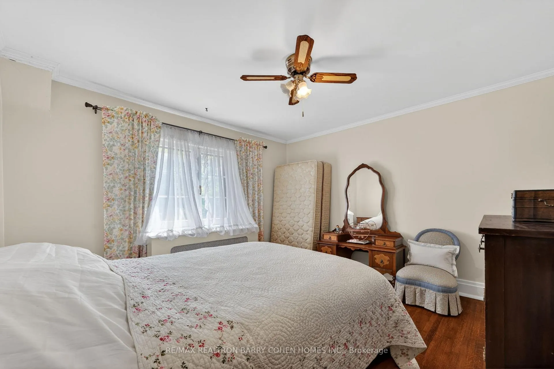 Photo 14 of 29 Strathgowan Crescent, Toronto, Lawrence Park South — HOMEH