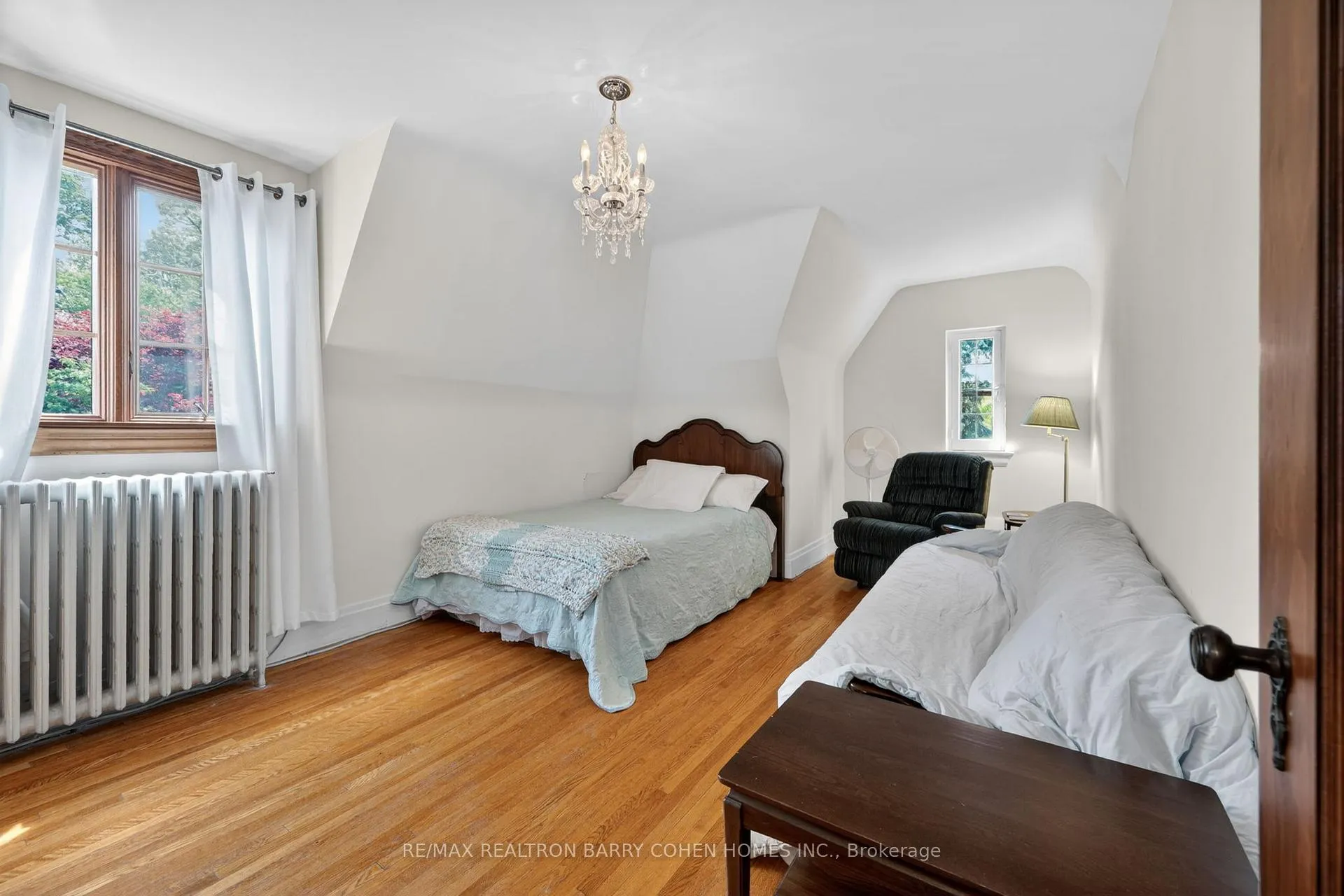 Photo 16 of 29 Strathgowan Crescent, Toronto, Lawrence Park South — HOMEH