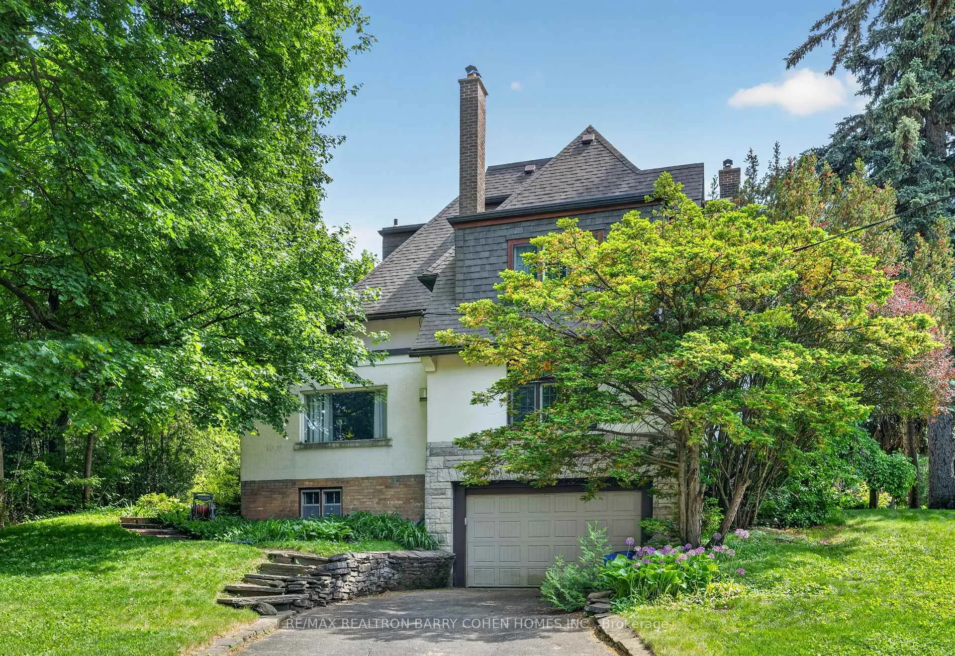 Photo 17 of 29 Strathgowan Crescent, Toronto, Lawrence Park South — HOMEH