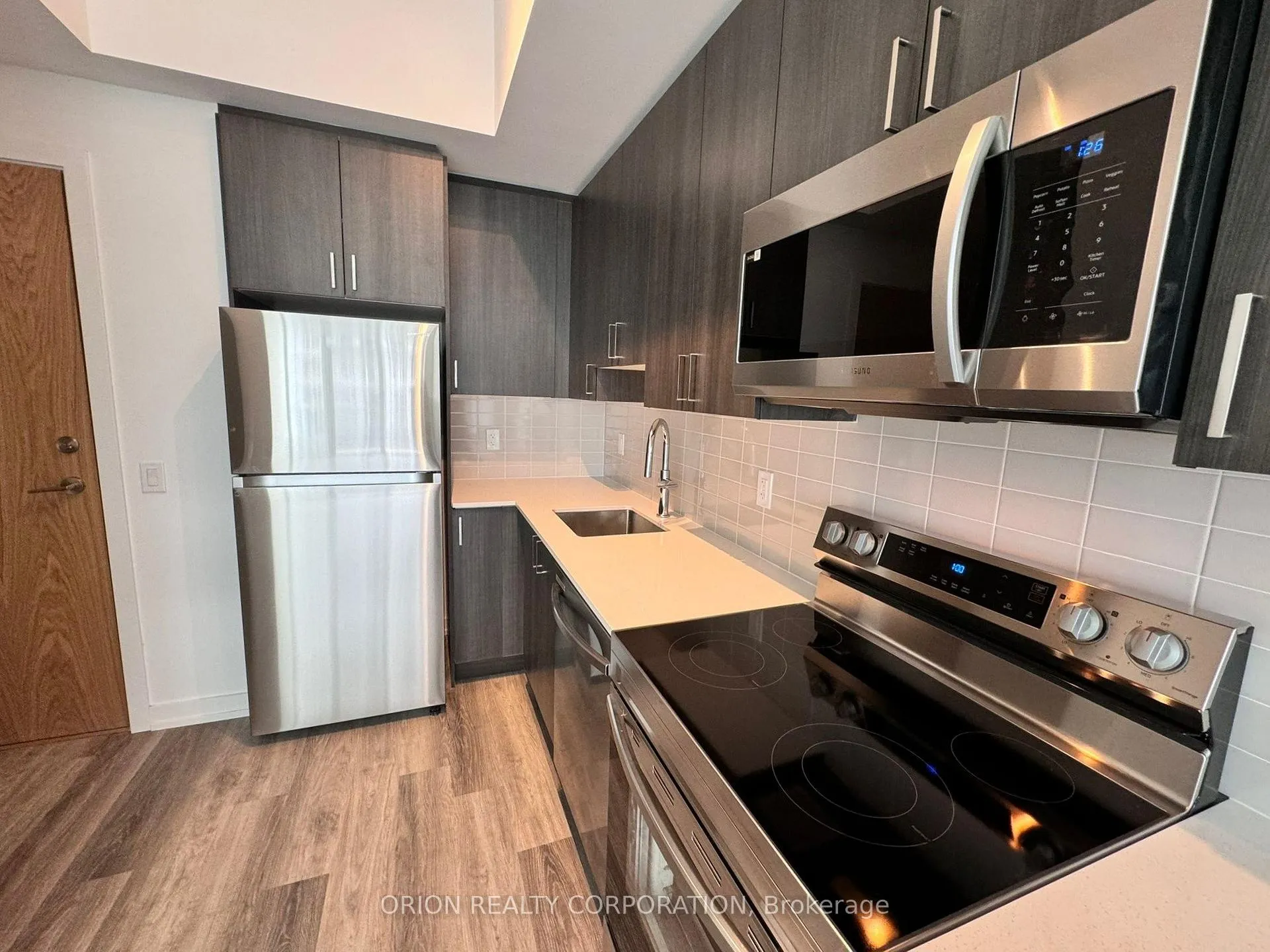 Photo 5 of Unit 2606, 1455 Celebration Drive, Pickering, Bay Ridges — HOMEH
