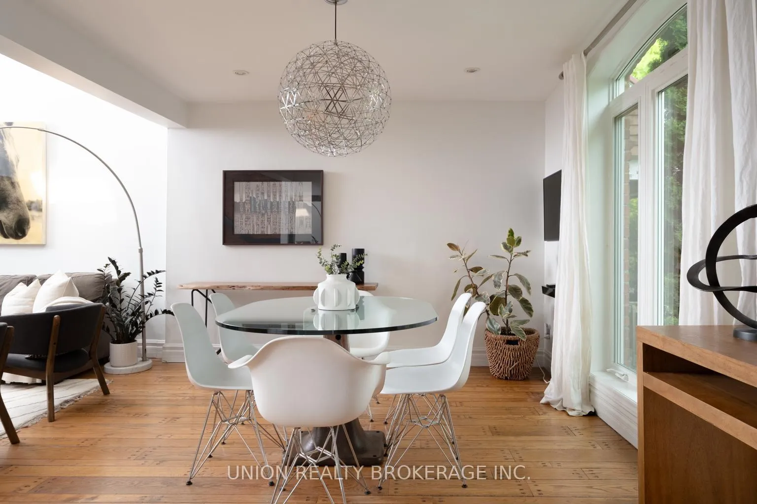 Photo 5 of 189 Chatham Avenue, Toronto, Blake-Jones — HOMEH