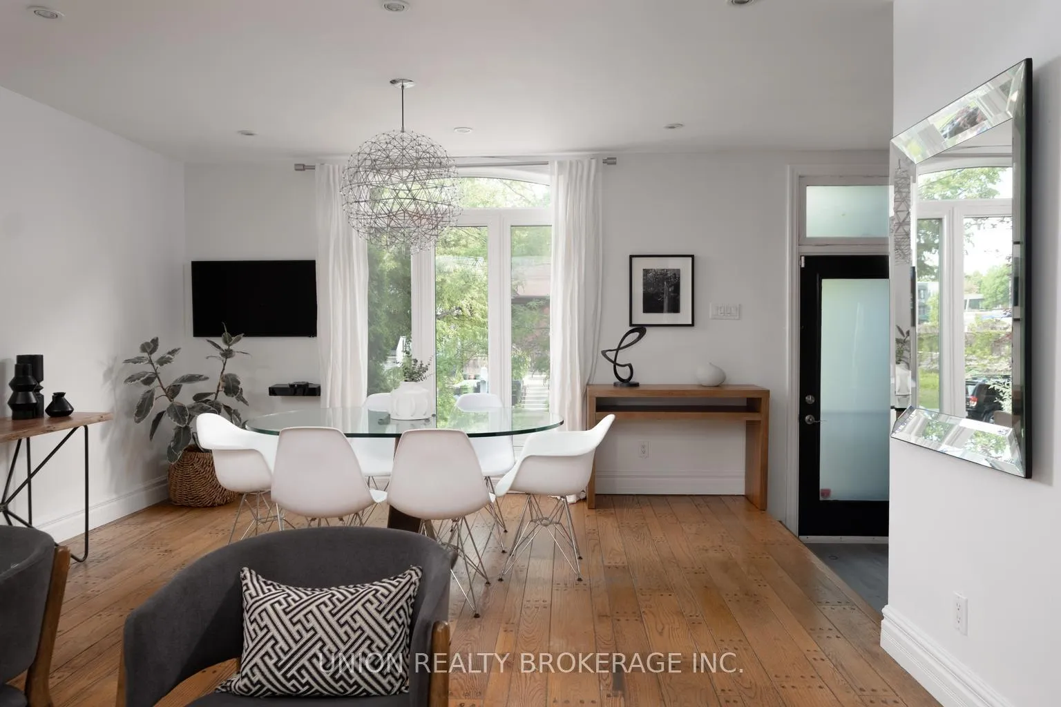 Photo 6 of 189 Chatham Avenue, Toronto, Blake-Jones — HOMEH