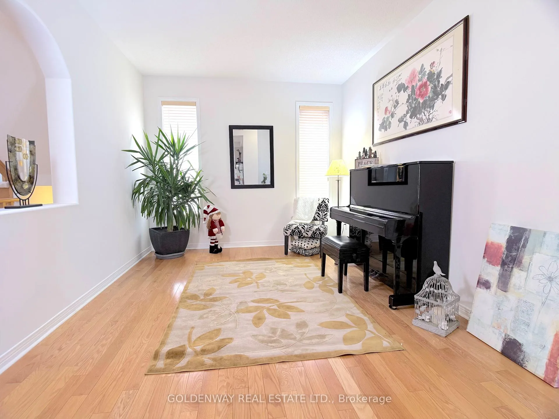 Photo 6 of 152 Stonebridge Drive, Markham, Berczy — HOMEH