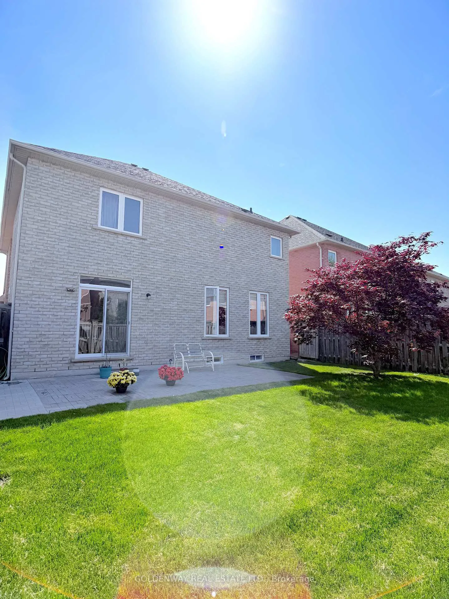 Photo 13 of 152 Stonebridge Drive, Markham, Berczy — HOMEH