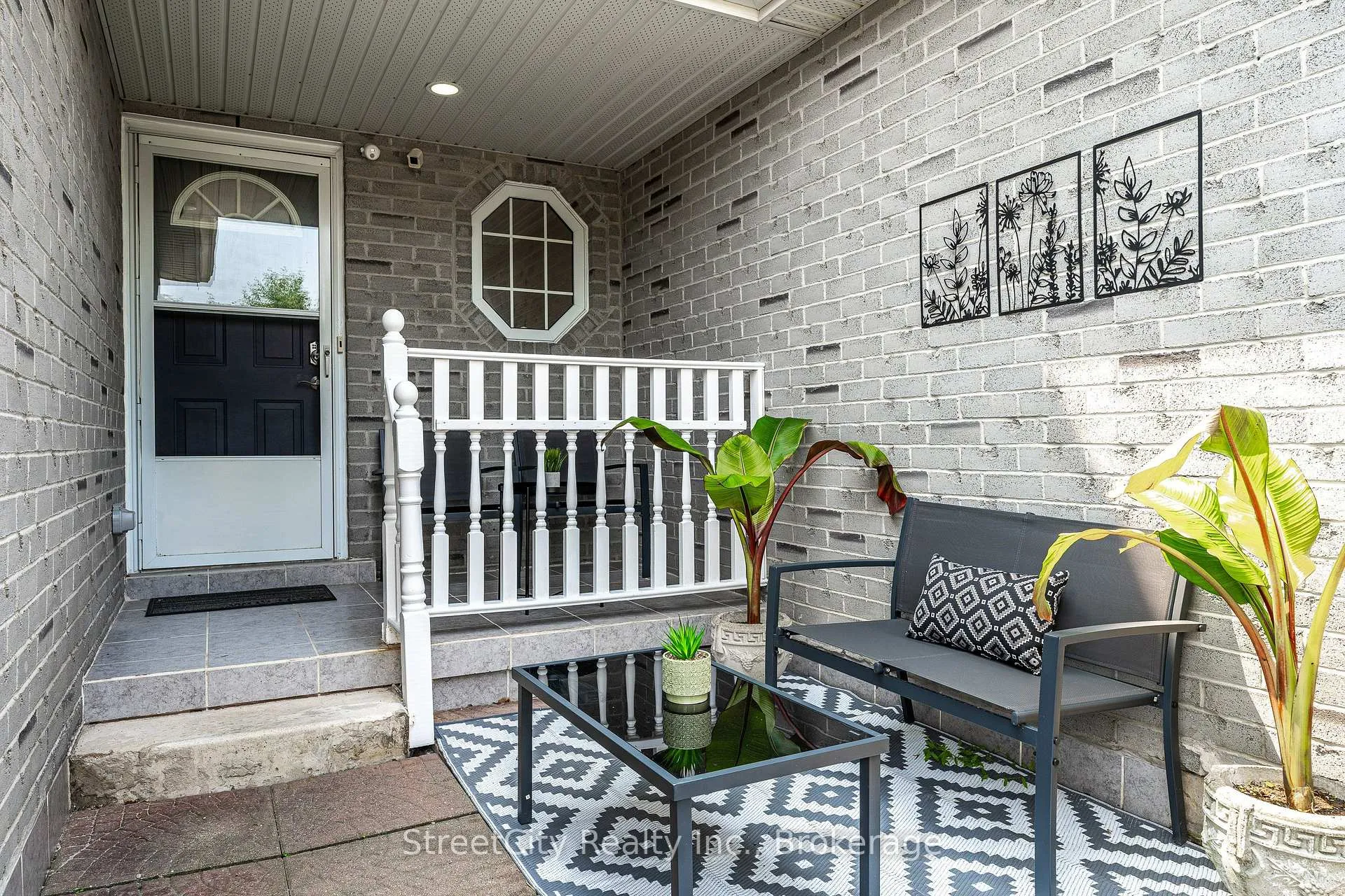 Photo 3 of 75 Wingfield Avenue, Stratford — HOMEH