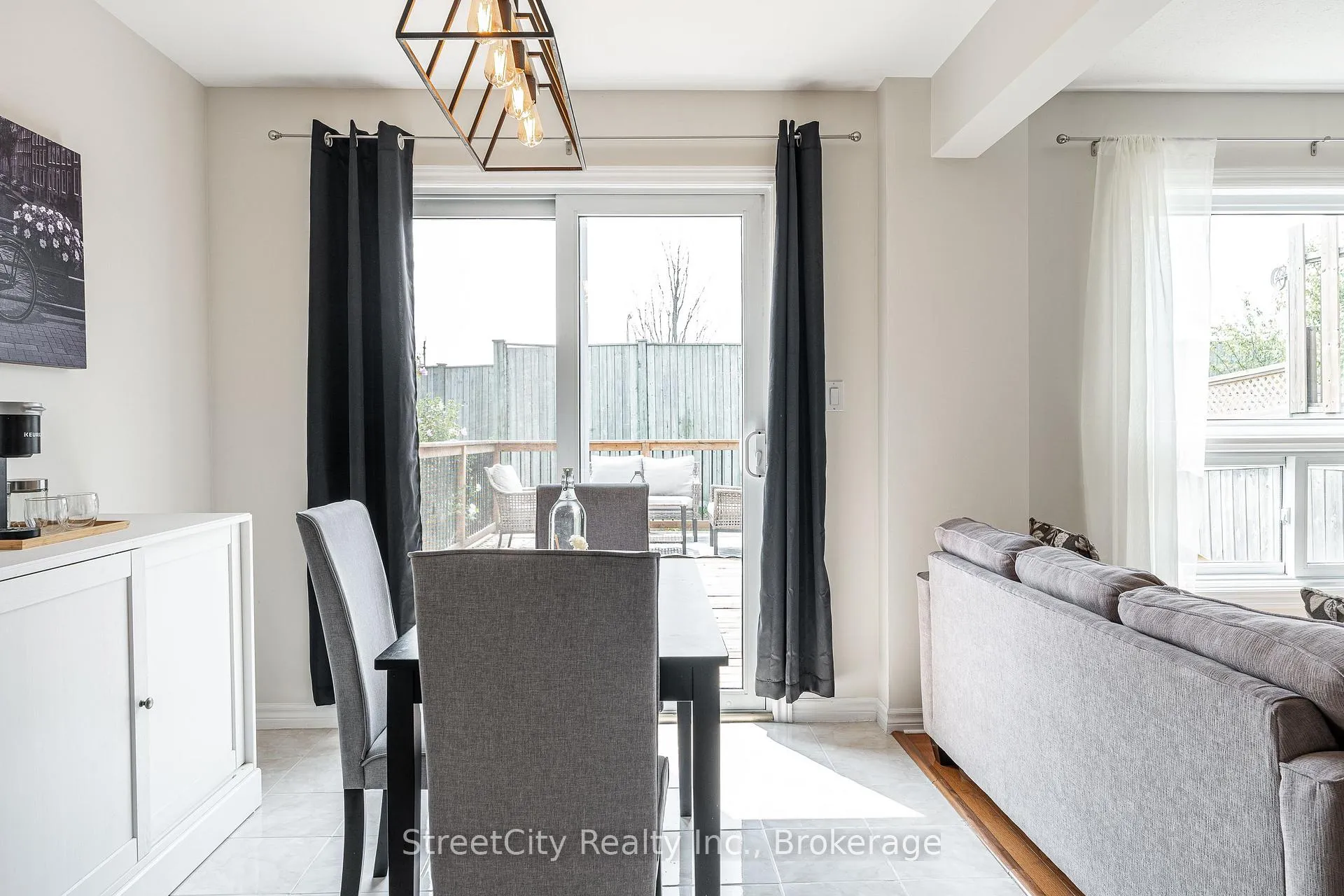 Photo 10 of 75 Wingfield Avenue, Stratford — HOMEH