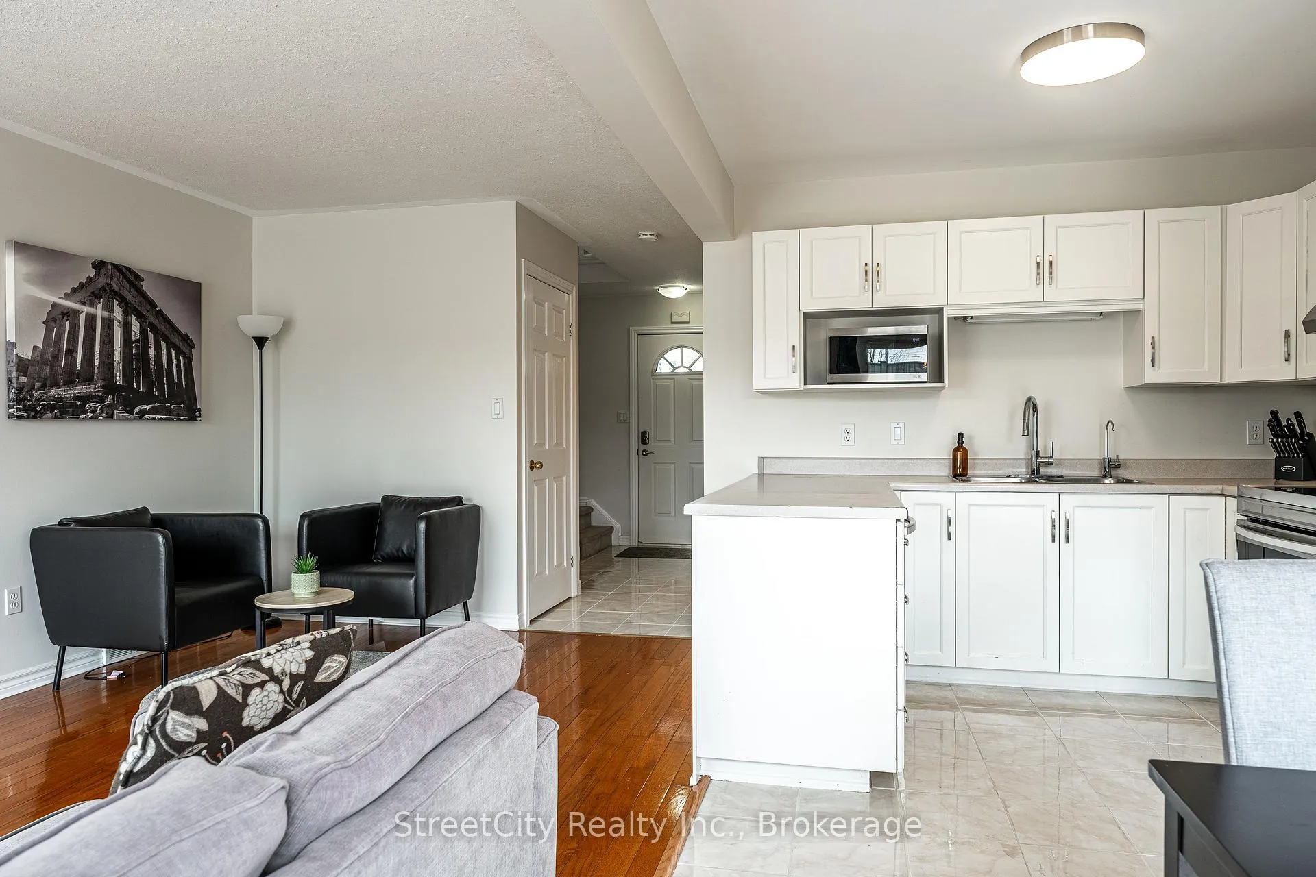 Photo 12 of 75 Wingfield Avenue, Stratford — HOMEH