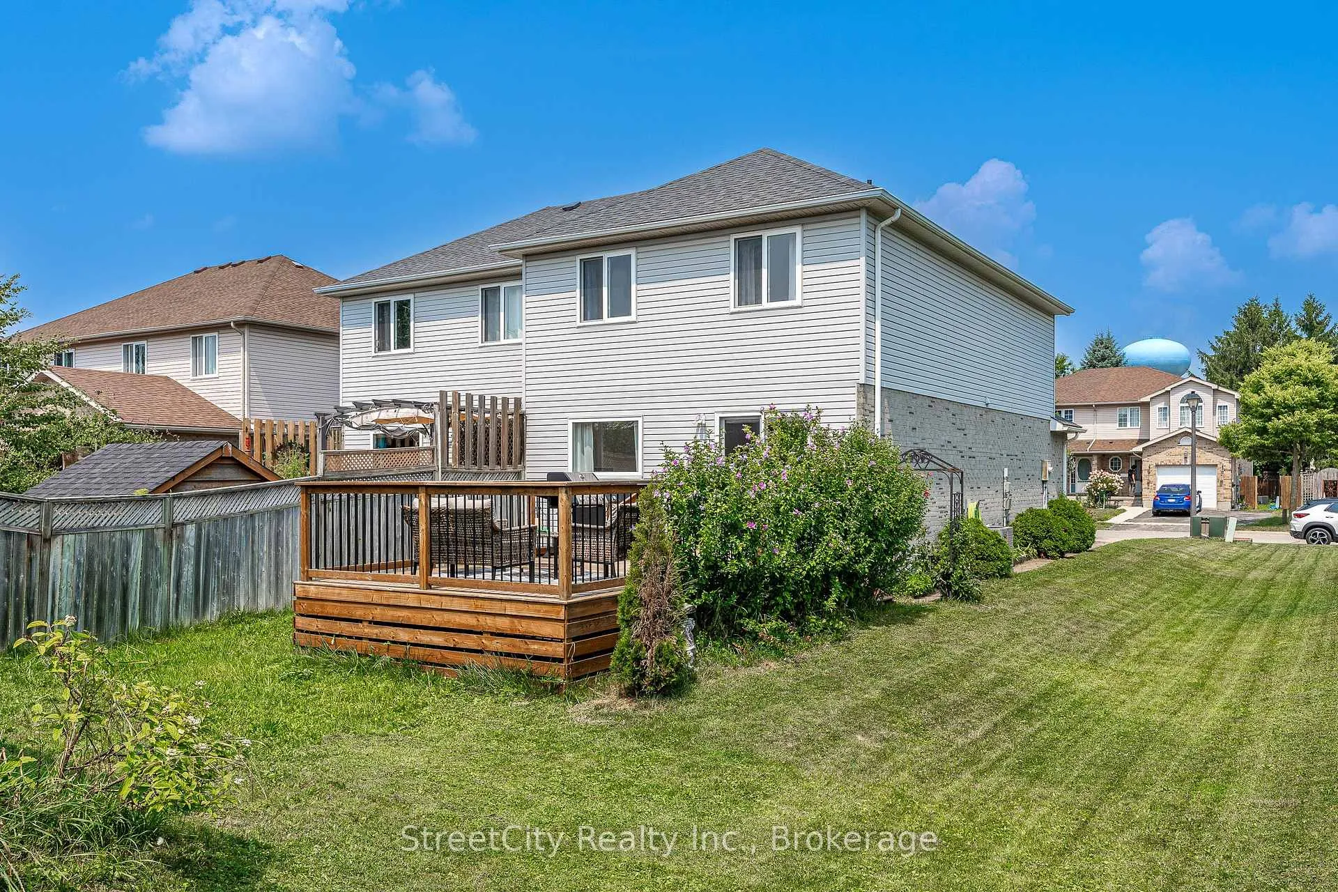 Photo 38 of 75 Wingfield Avenue, Stratford — HOMEH