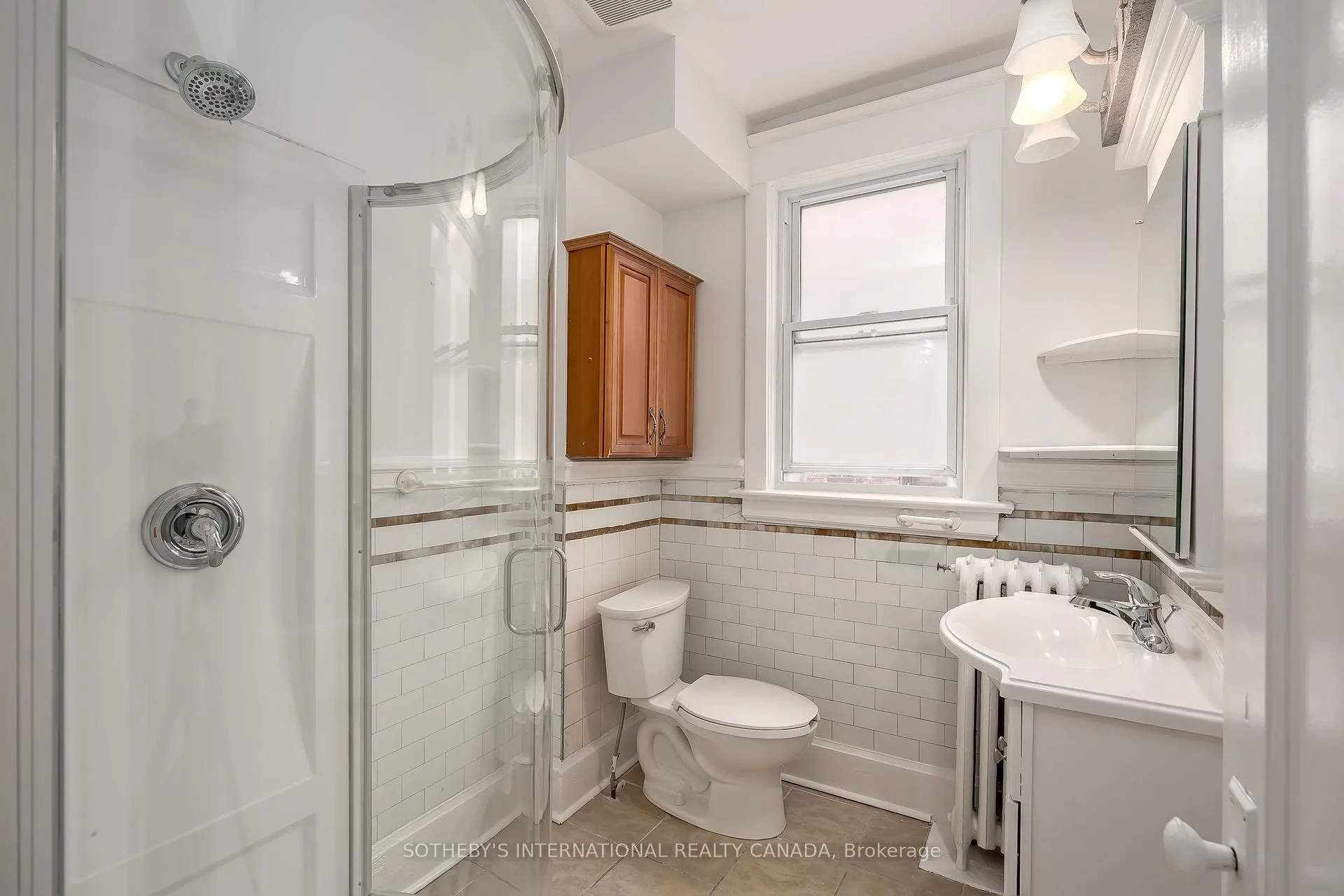 Photo 8 of Unit Upper, 38 Browning Avenue, Toronto, Playter Estates-Danforth — HOMEH
