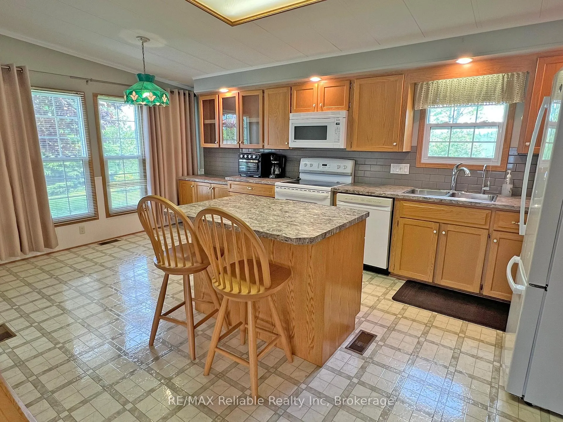 Photo 8 of 144 Sandbagger Crescent, Central Huron, Clinton — HOMEH