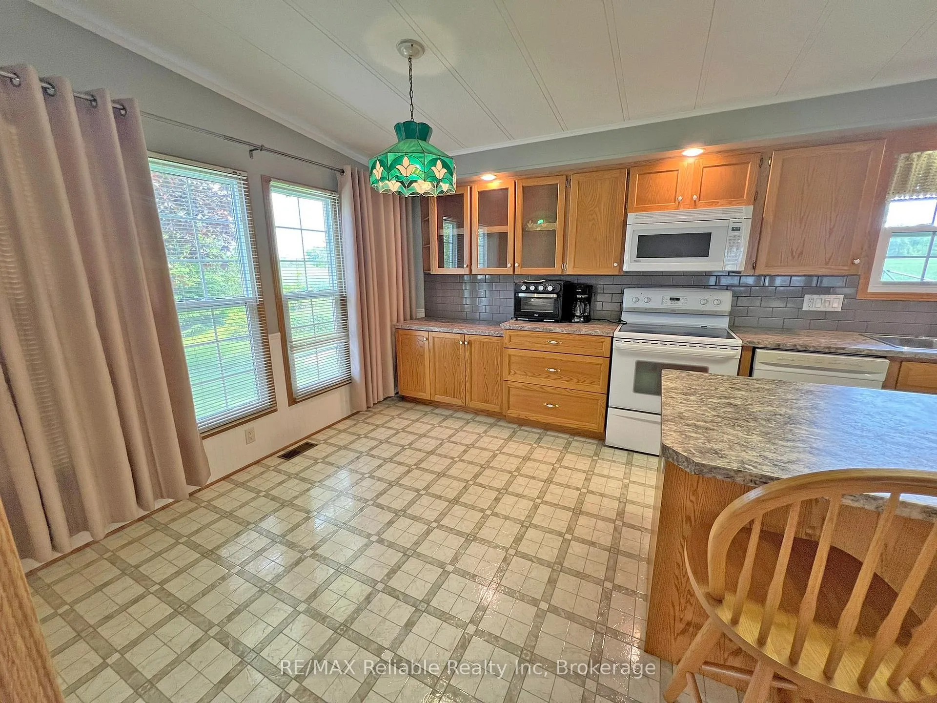 Photo 9 of 144 Sandbagger Crescent, Central Huron, Clinton — HOMEH