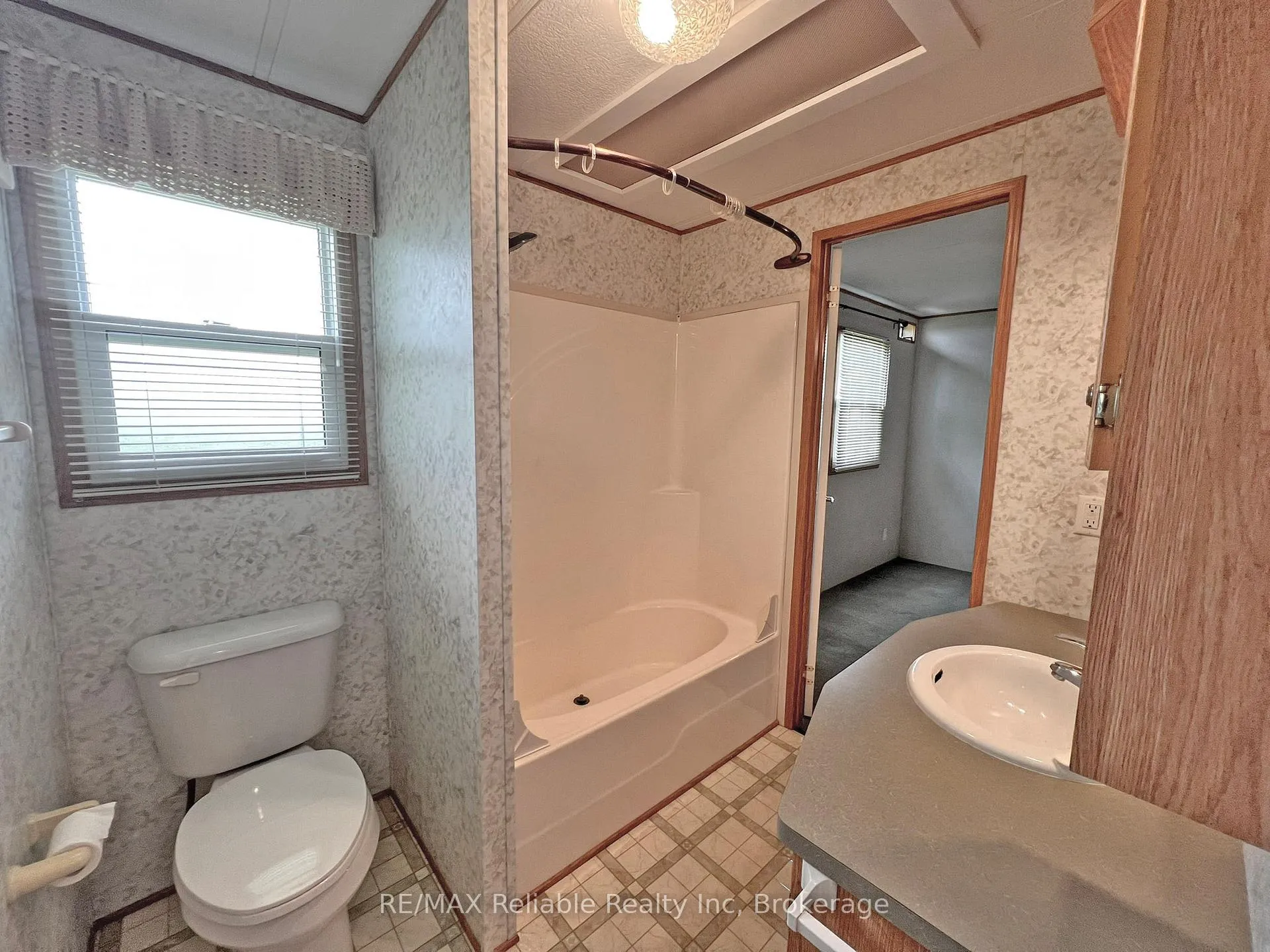 Photo 19 of 144 Sandbagger Crescent, Central Huron, Clinton — HOMEH
