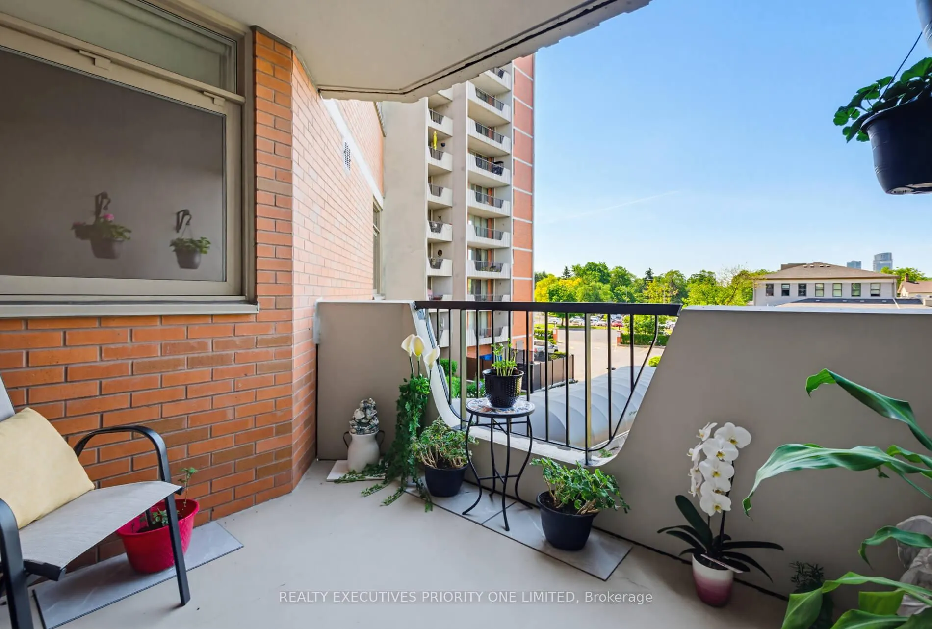 Photo 14 of Unit 308, 7811 Yonge Street, Markham, Thornhill — HOMEH