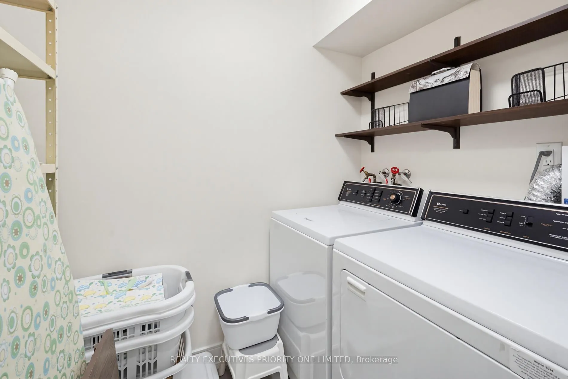 Photo 27 of Unit 308, 7811 Yonge Street, Markham, Thornhill — HOMEH