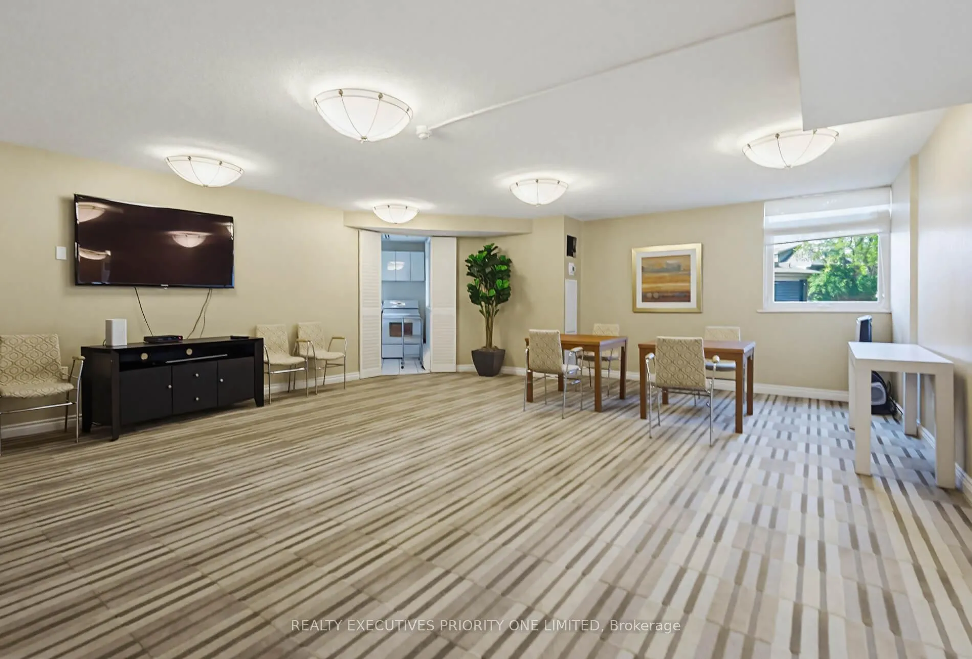 Photo 30 of Unit 308, 7811 Yonge Street, Markham, Thornhill — HOMEH