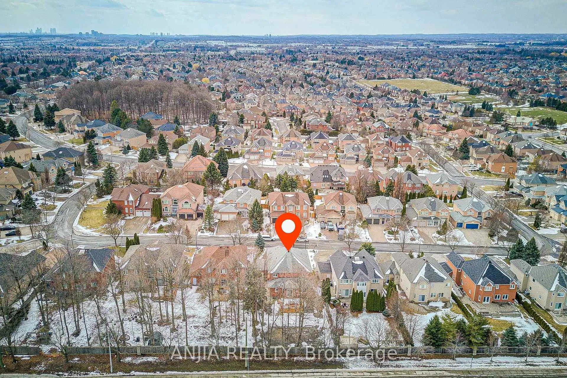 Photo 2 of 91 Reansbury Crescent, Markham, Cachet — HOMEH