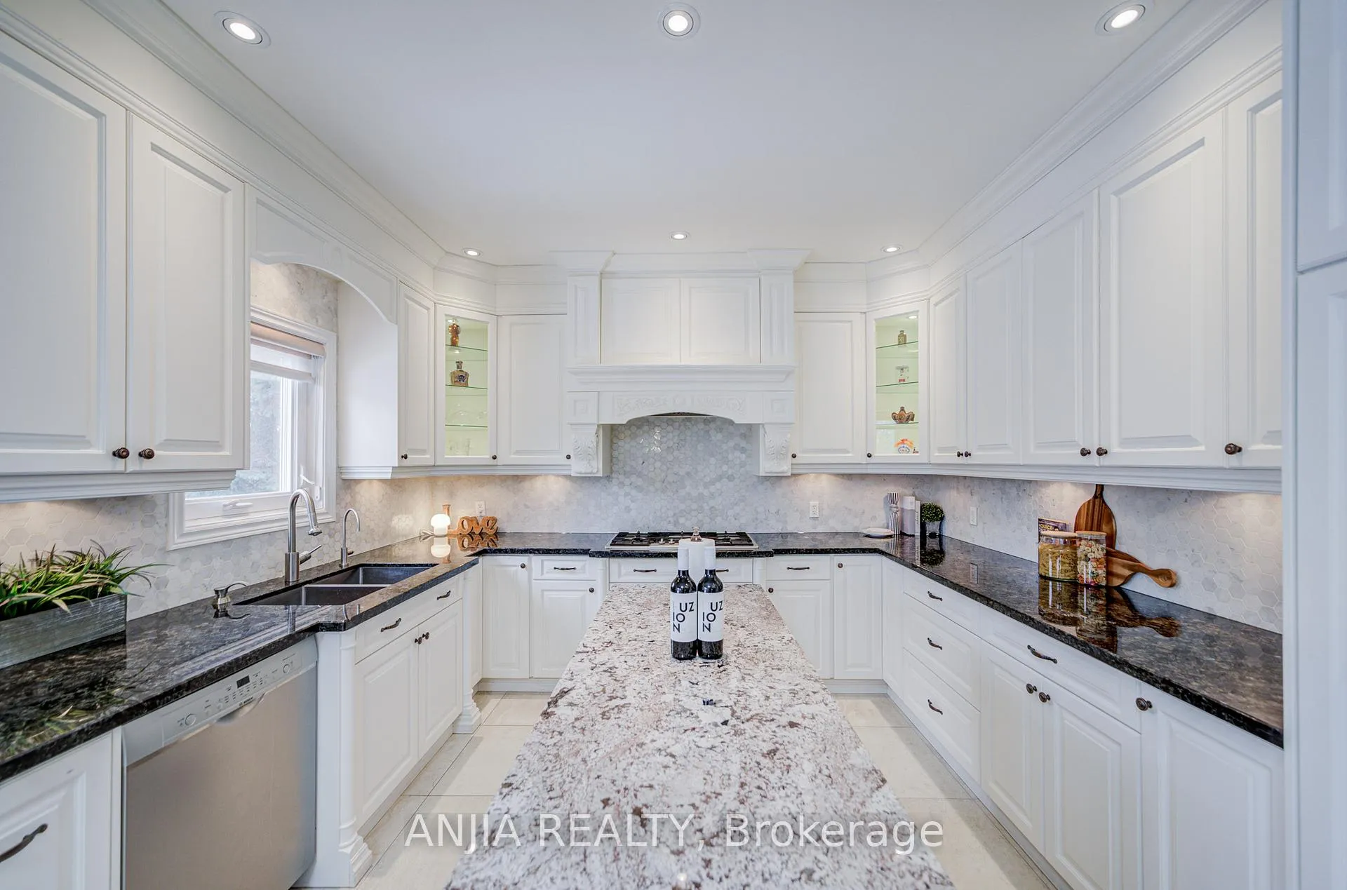 Photo 18 of 91 Reansbury Crescent, Markham, Cachet — HOMEH