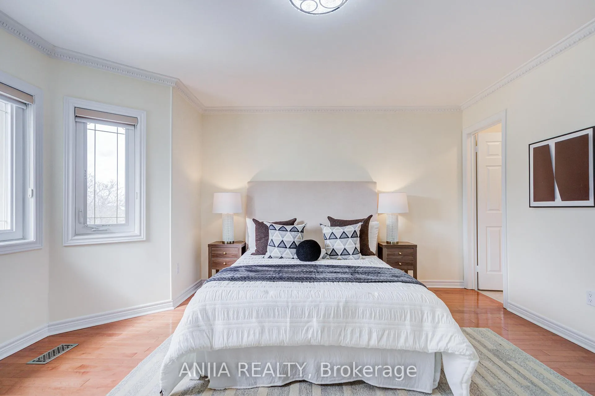 Photo 31 of 91 Reansbury Crescent, Markham, Cachet — HOMEH