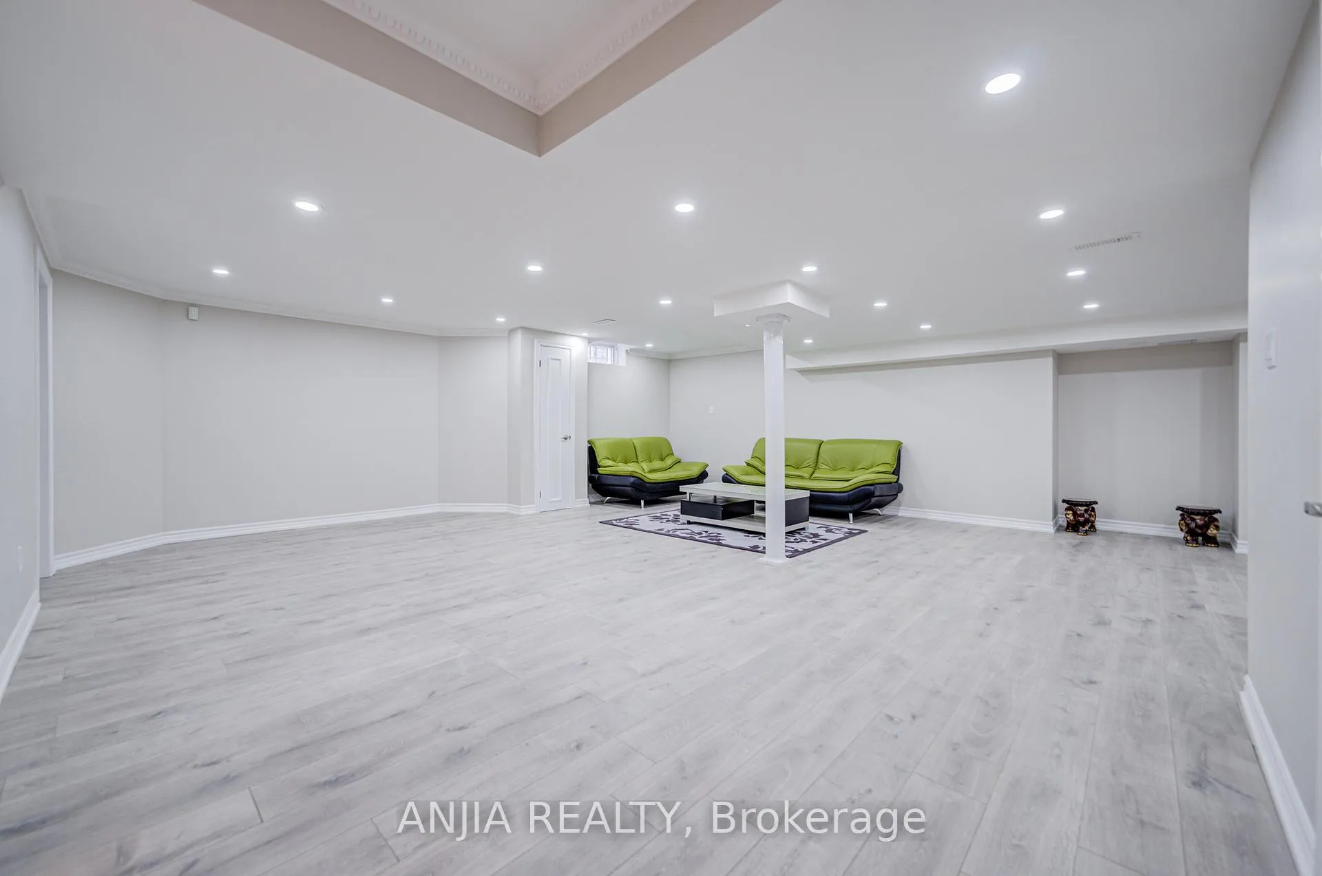 Photo 36 of 91 Reansbury Crescent, Markham, Cachet — HOMEH