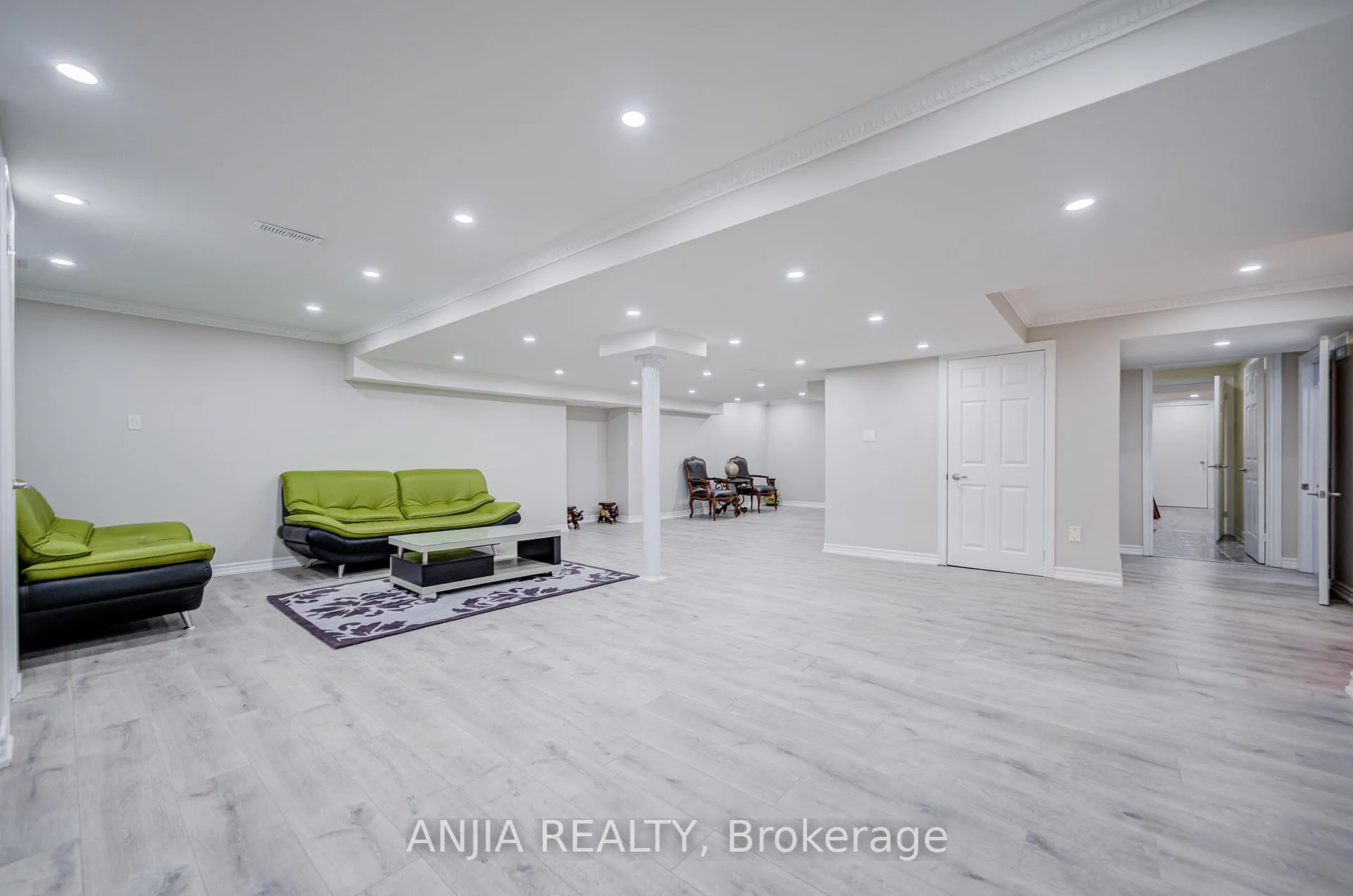 Photo 37 of 91 Reansbury Crescent, Markham, Cachet — HOMEH