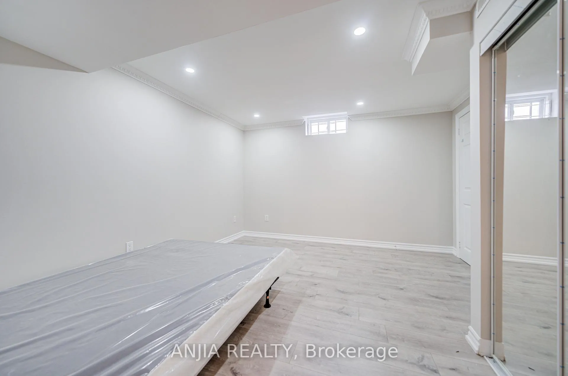 Photo 41 of 91 Reansbury Crescent, Markham, Cachet — HOMEH