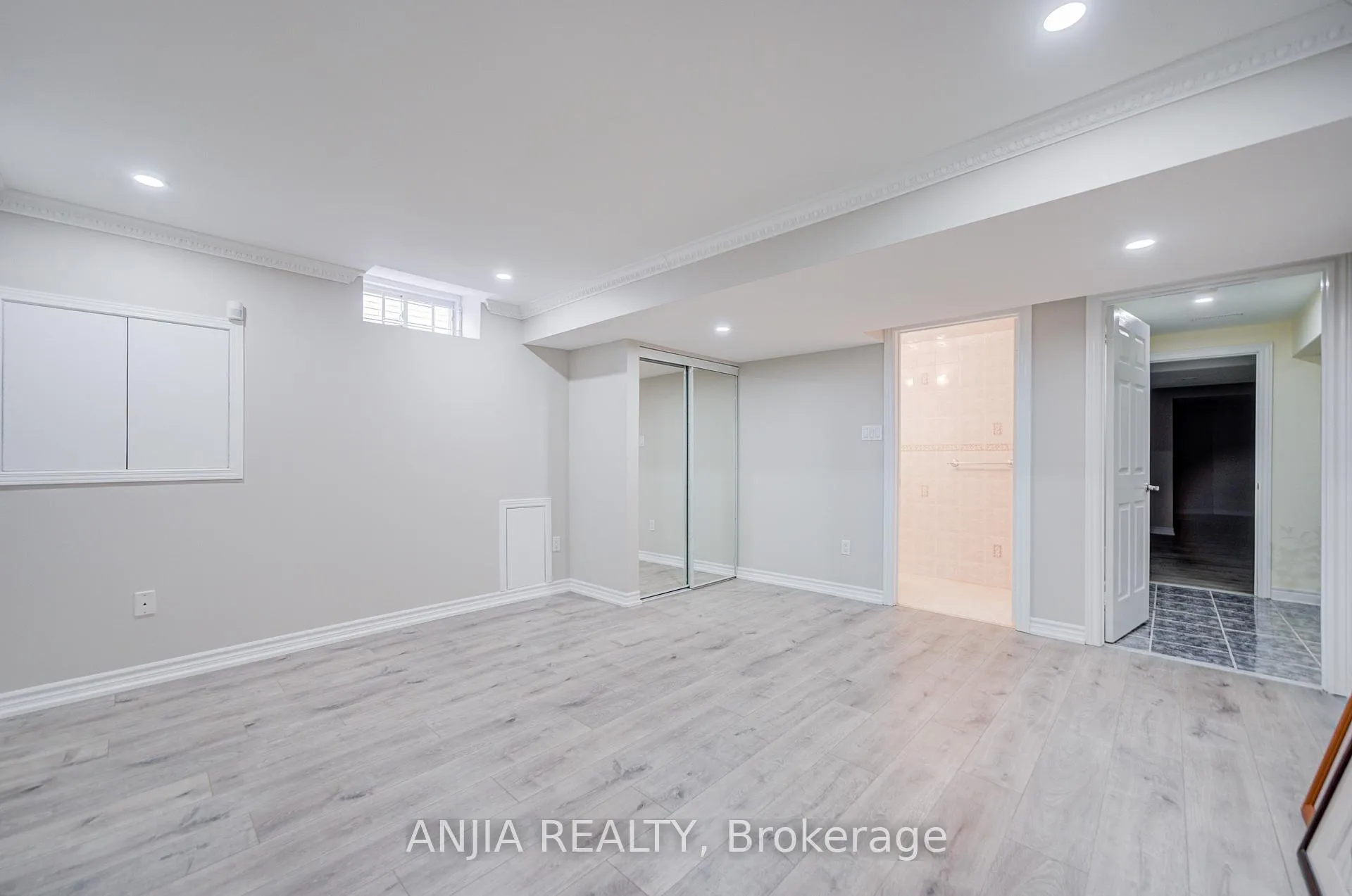 Photo 43 of 91 Reansbury Crescent, Markham, Cachet — HOMEH