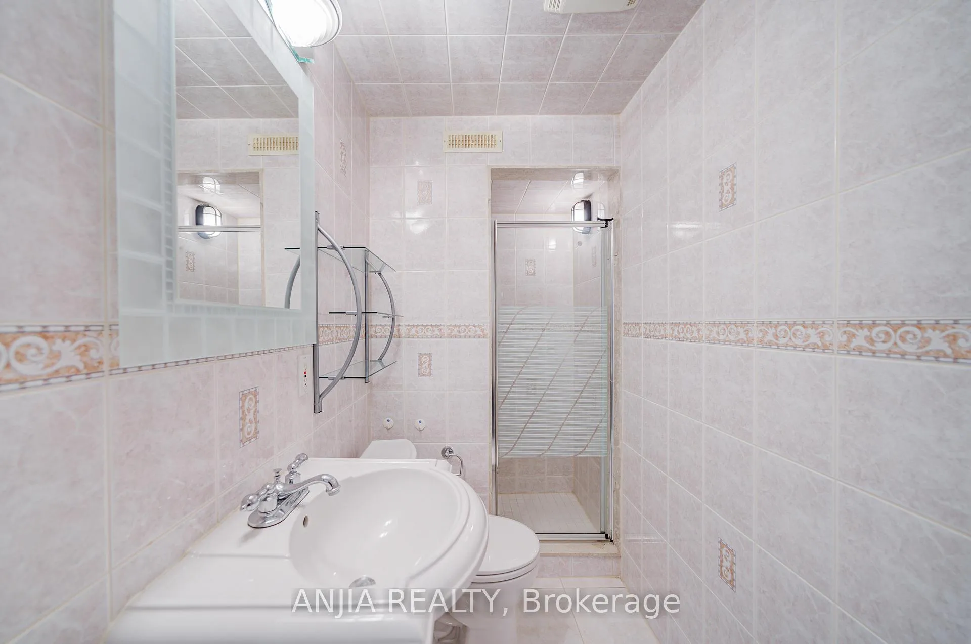 Photo 44 of 91 Reansbury Crescent, Markham, Cachet — HOMEH