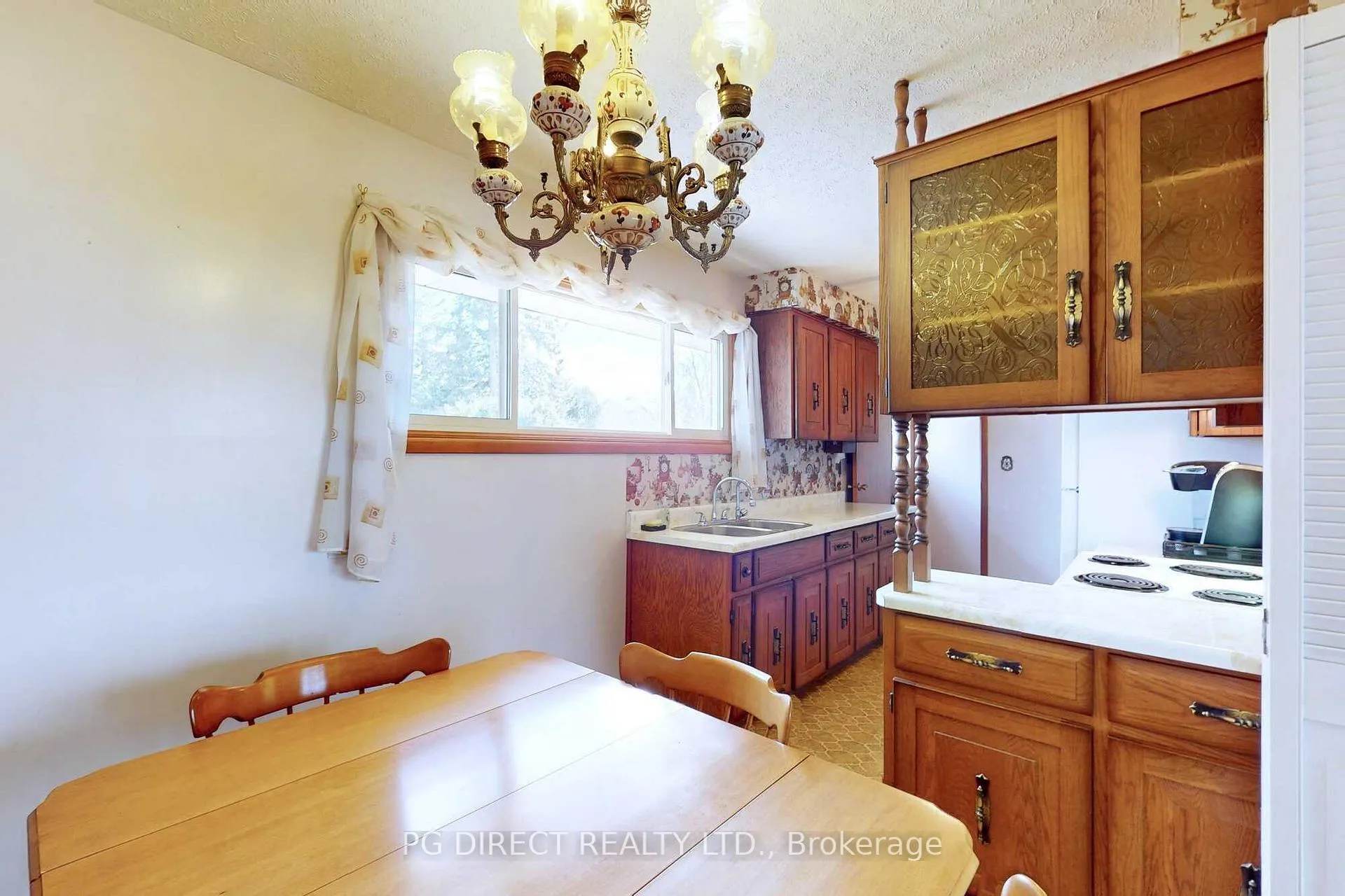Photo 5 of 40 Ridgeway Avenue, Guelph, Pineridge/Westminster Woods — HOMEH