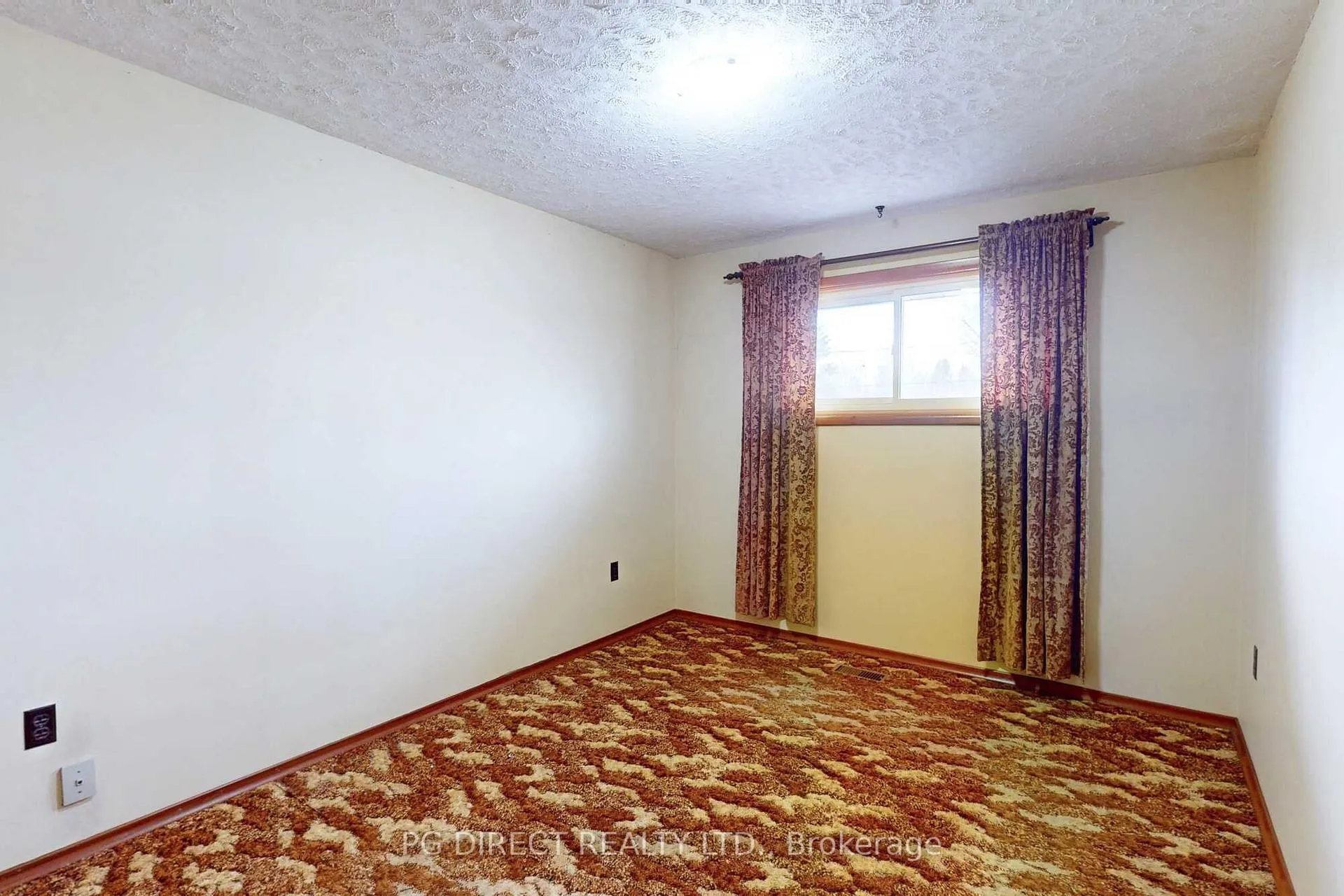 Photo 8 of 40 Ridgeway Avenue, Guelph, Pineridge/Westminster Woods — HOMEH