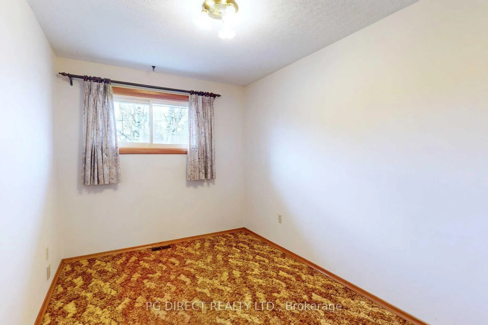 Photo 9 of 40 Ridgeway Avenue, Guelph, Pineridge/Westminster Woods — HOMEH