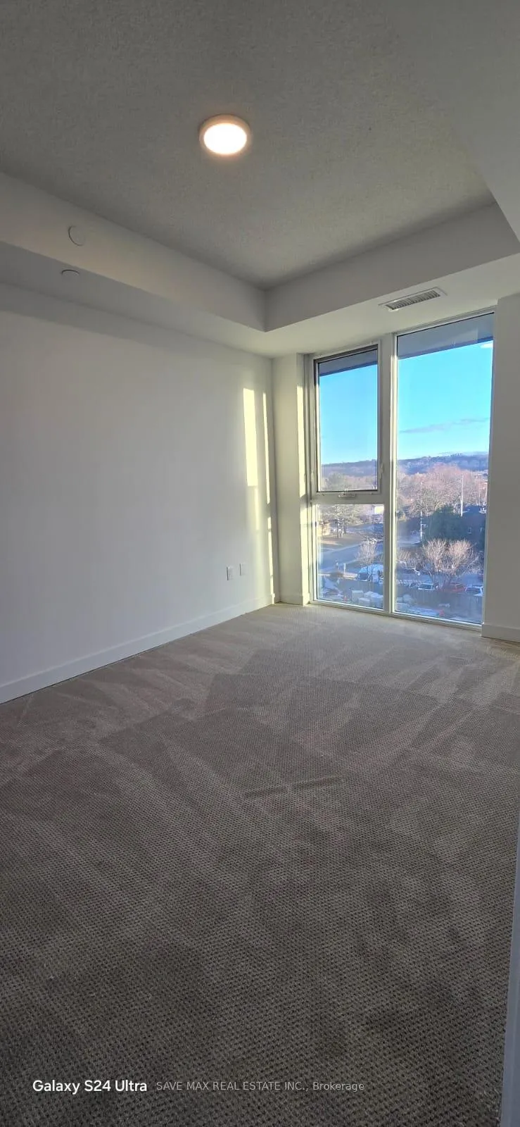 Photo 12 of Unit 401, 2782 Barton Street E, Hamilton, Riverdale — HOMEH