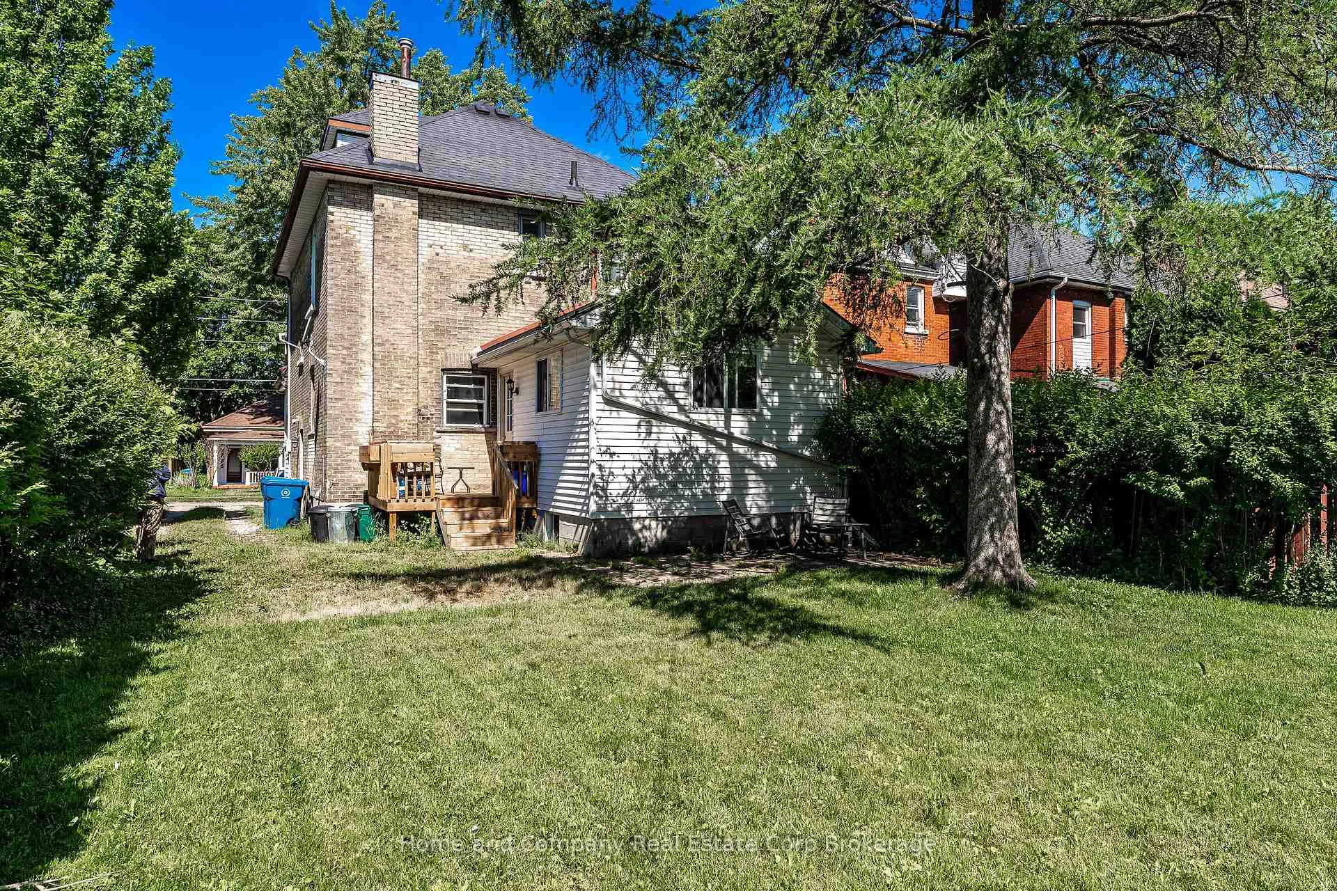 Photo 8 of 31 Bay Street, Stratford — HOMEH