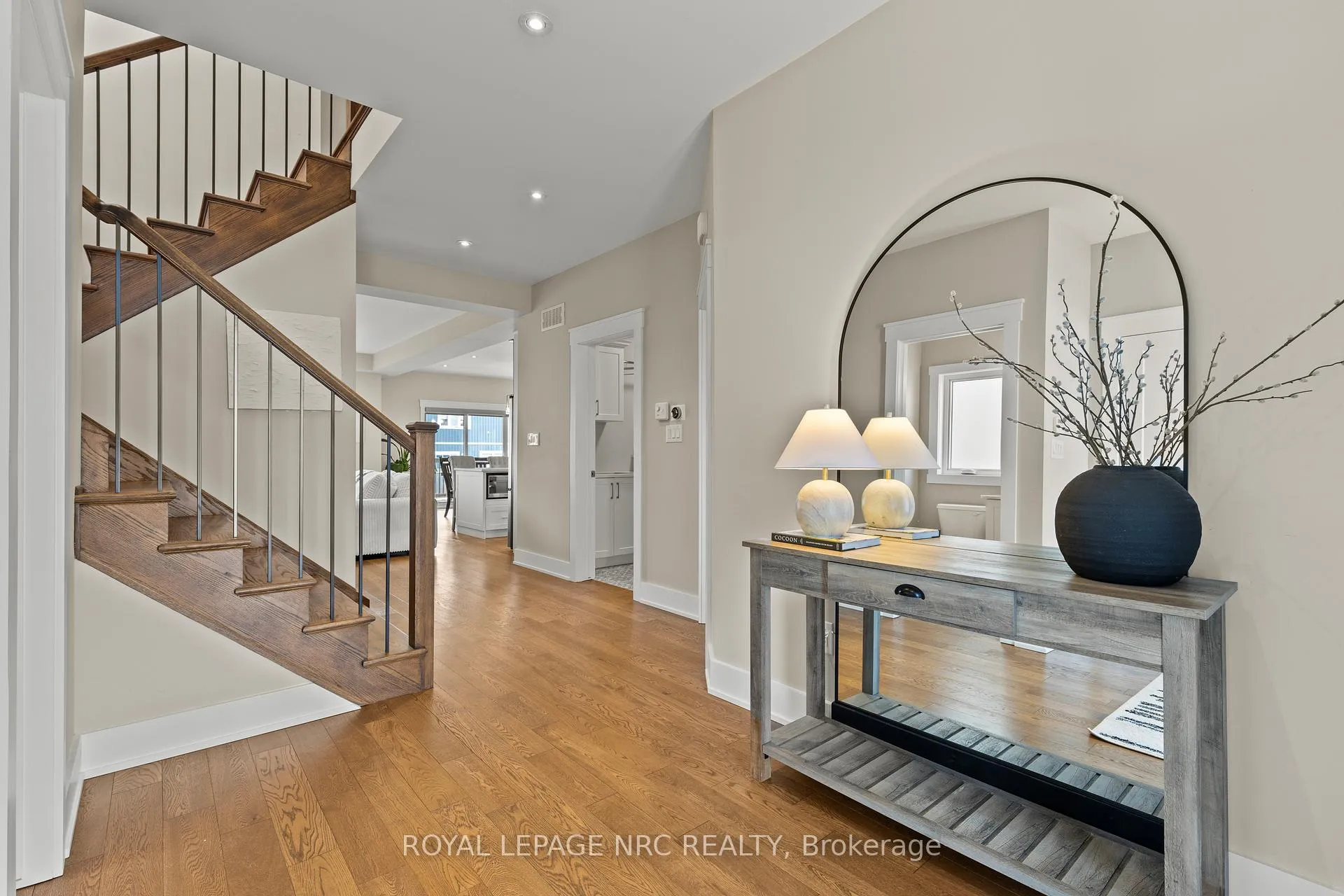 Photo 6 of 271 Memorial Park Drive, Welland, Lincoln/Crowland — HOMEH
