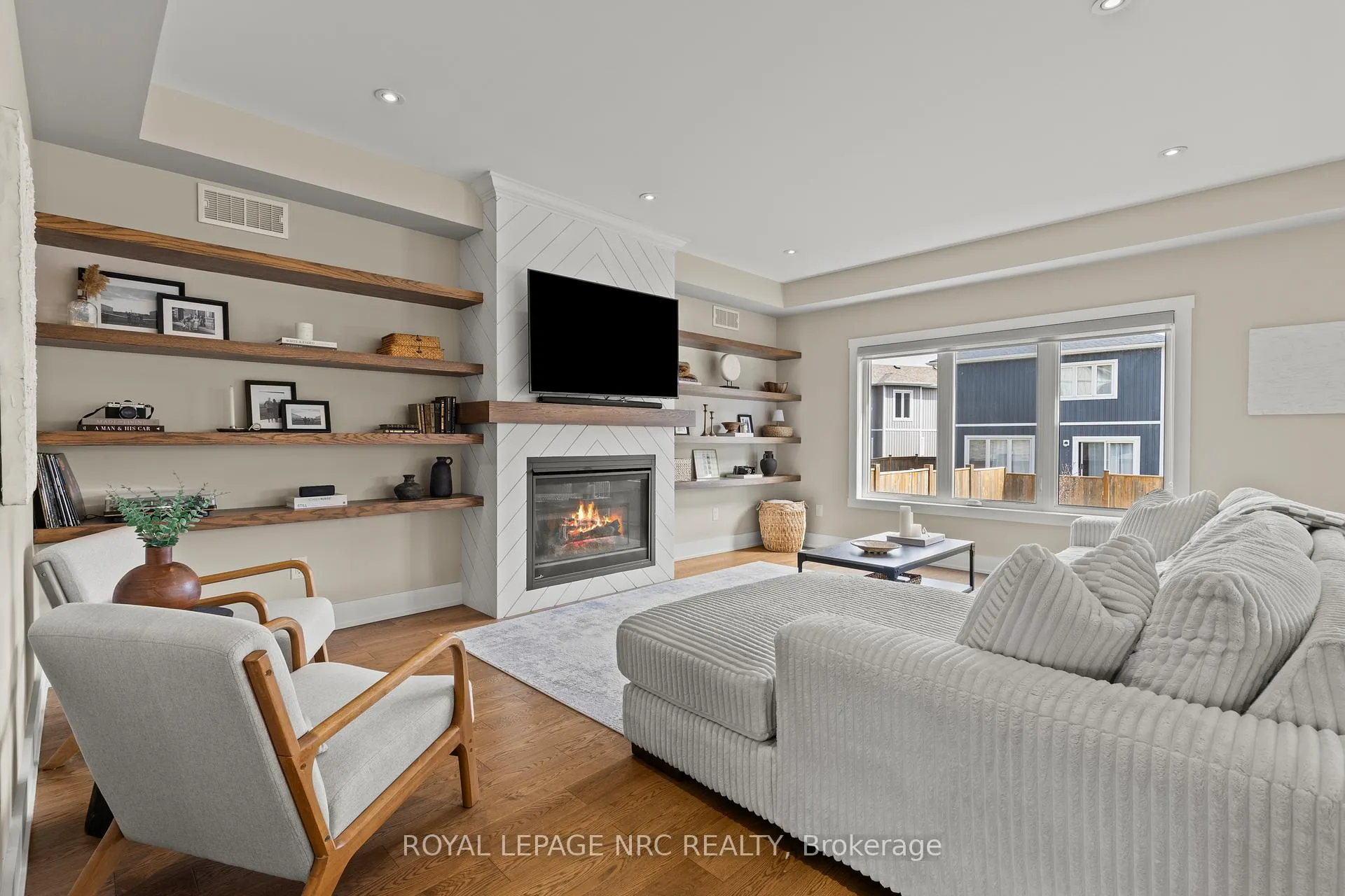 Photo 8 of 271 Memorial Park Drive, Welland, Lincoln/Crowland — HOMEH