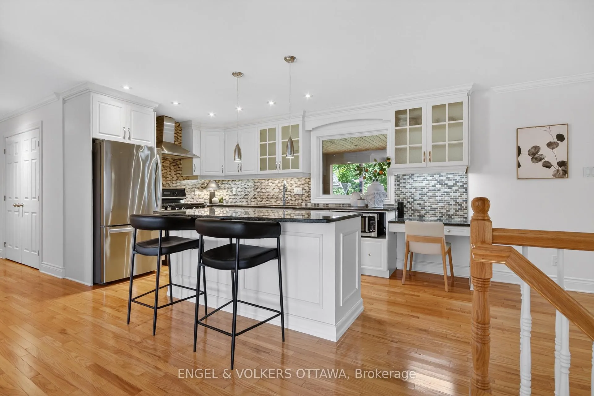Photo 5 of 528 Tullamore Street, Ottawa, Riverside South — HOMEH