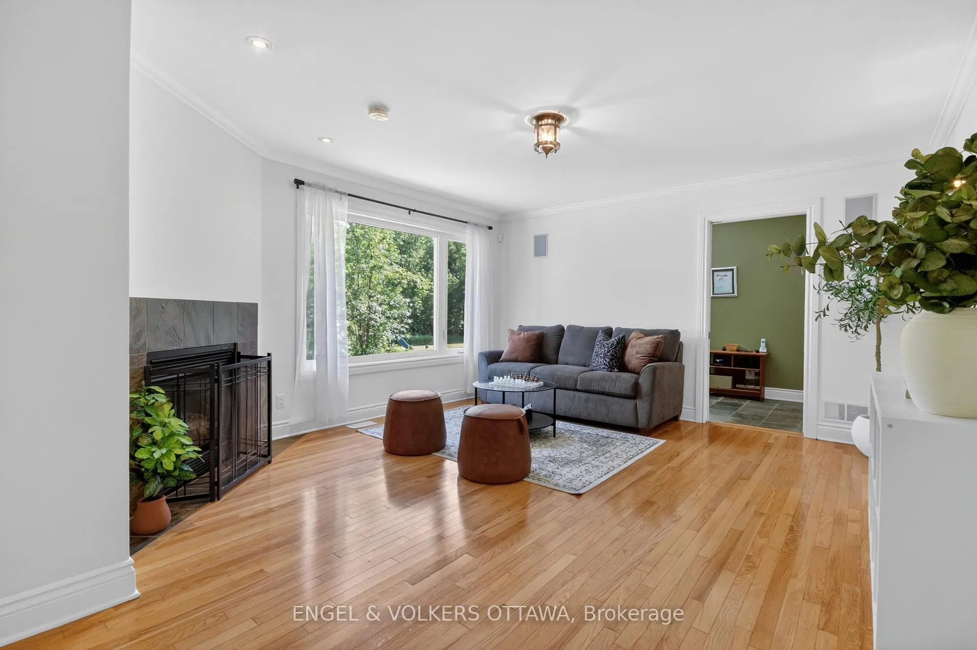 Photo 11 of 528 Tullamore Street, Ottawa, Riverside South — HOMEH