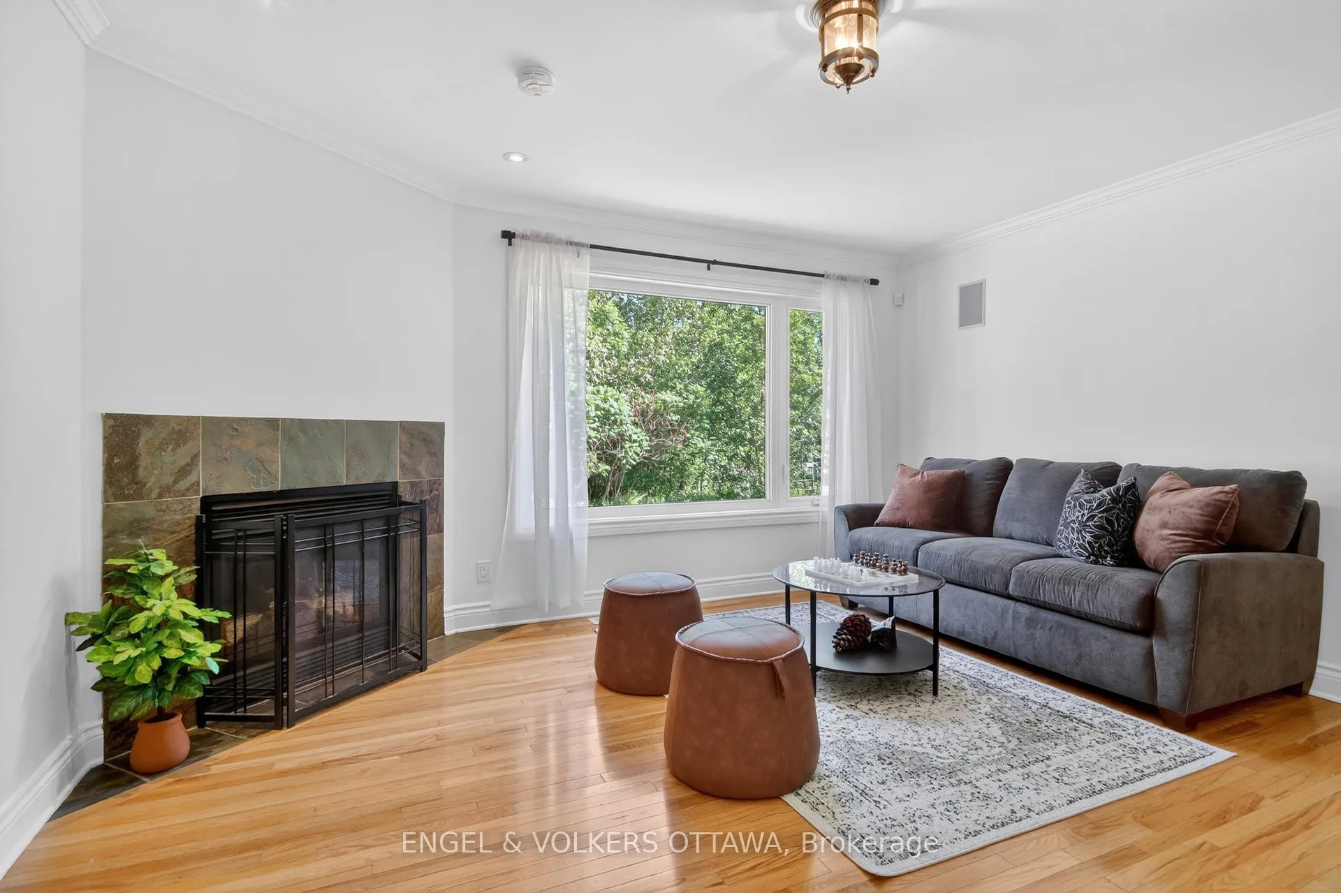 Photo 12 of 528 Tullamore Street, Ottawa, Riverside South — HOMEH