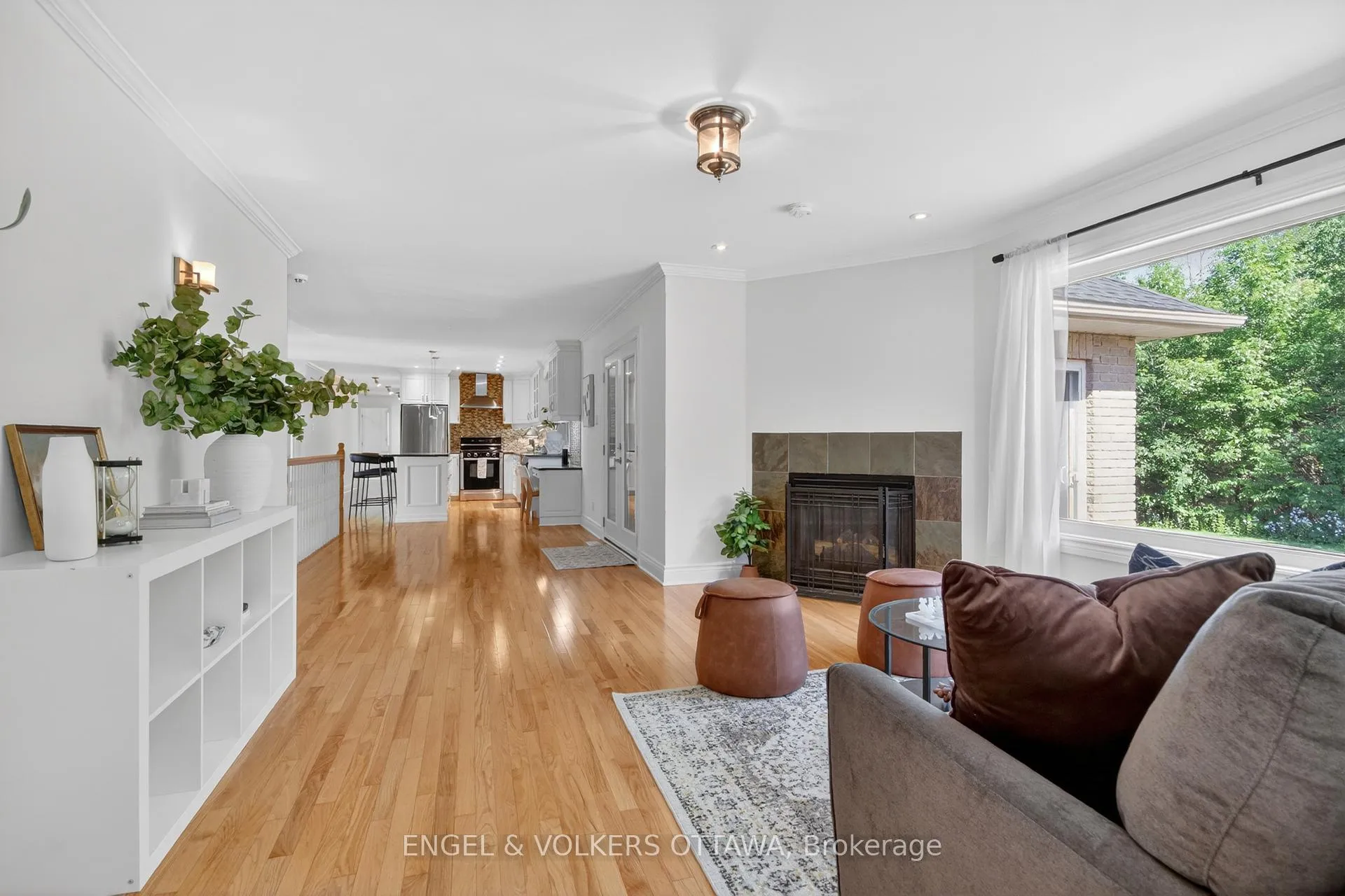 Photo 13 of 528 Tullamore Street, Ottawa, Riverside South — HOMEH