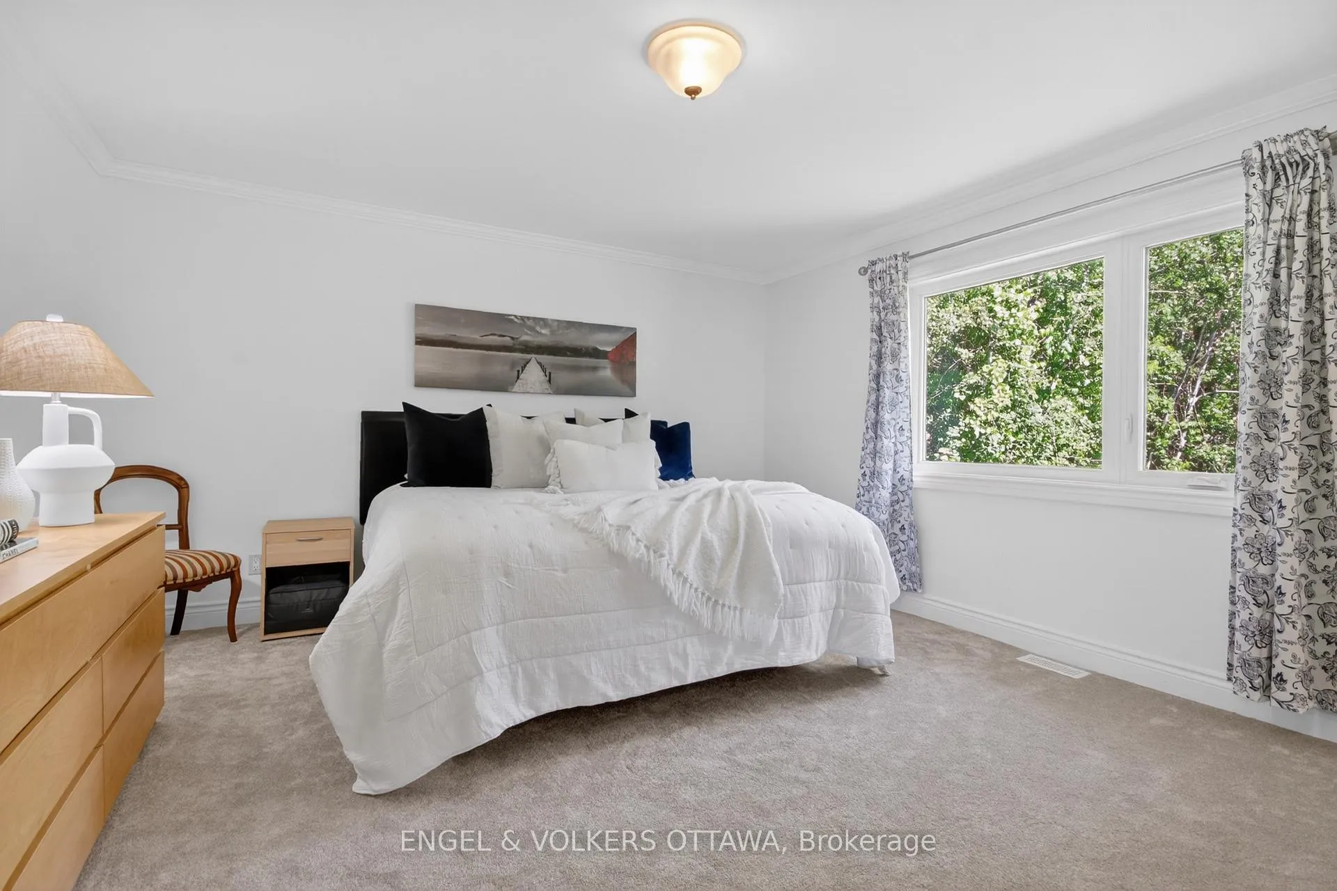 Photo 18 of 528 Tullamore Street, Ottawa, Riverside South — HOMEH
