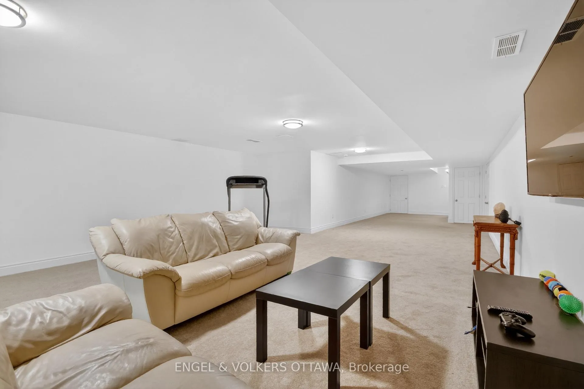Photo 29 of 528 Tullamore Street, Ottawa, Riverside South — HOMEH