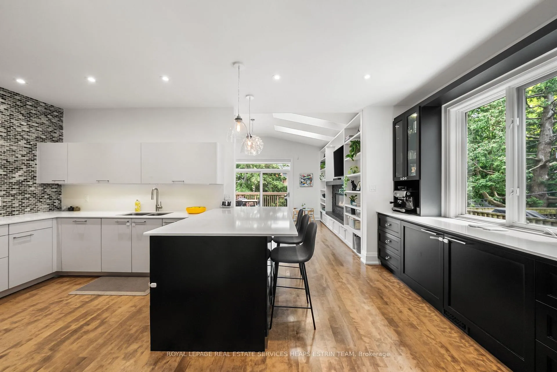 Photo 11 of 155 Banff Road, Toronto, Mount Pleasant East — HOMEH