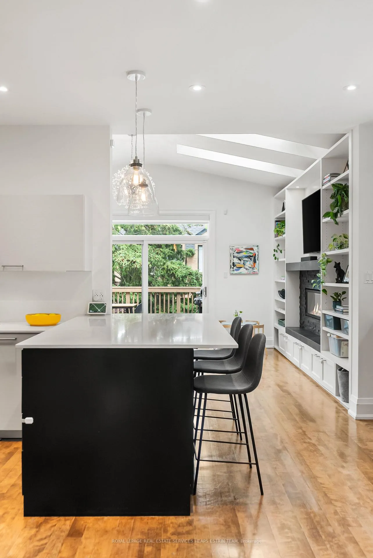 Photo 12 of 155 Banff Road, Toronto, Mount Pleasant East — HOMEH