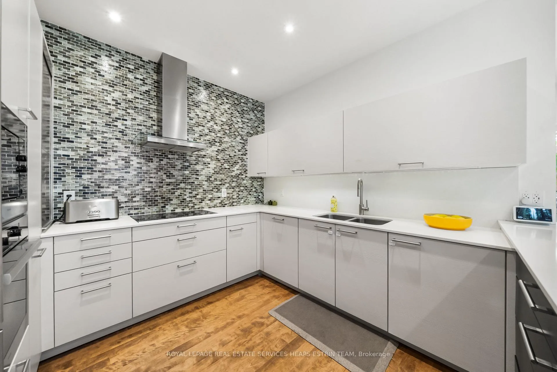 Photo 13 of 155 Banff Road, Toronto, Mount Pleasant East — HOMEH
