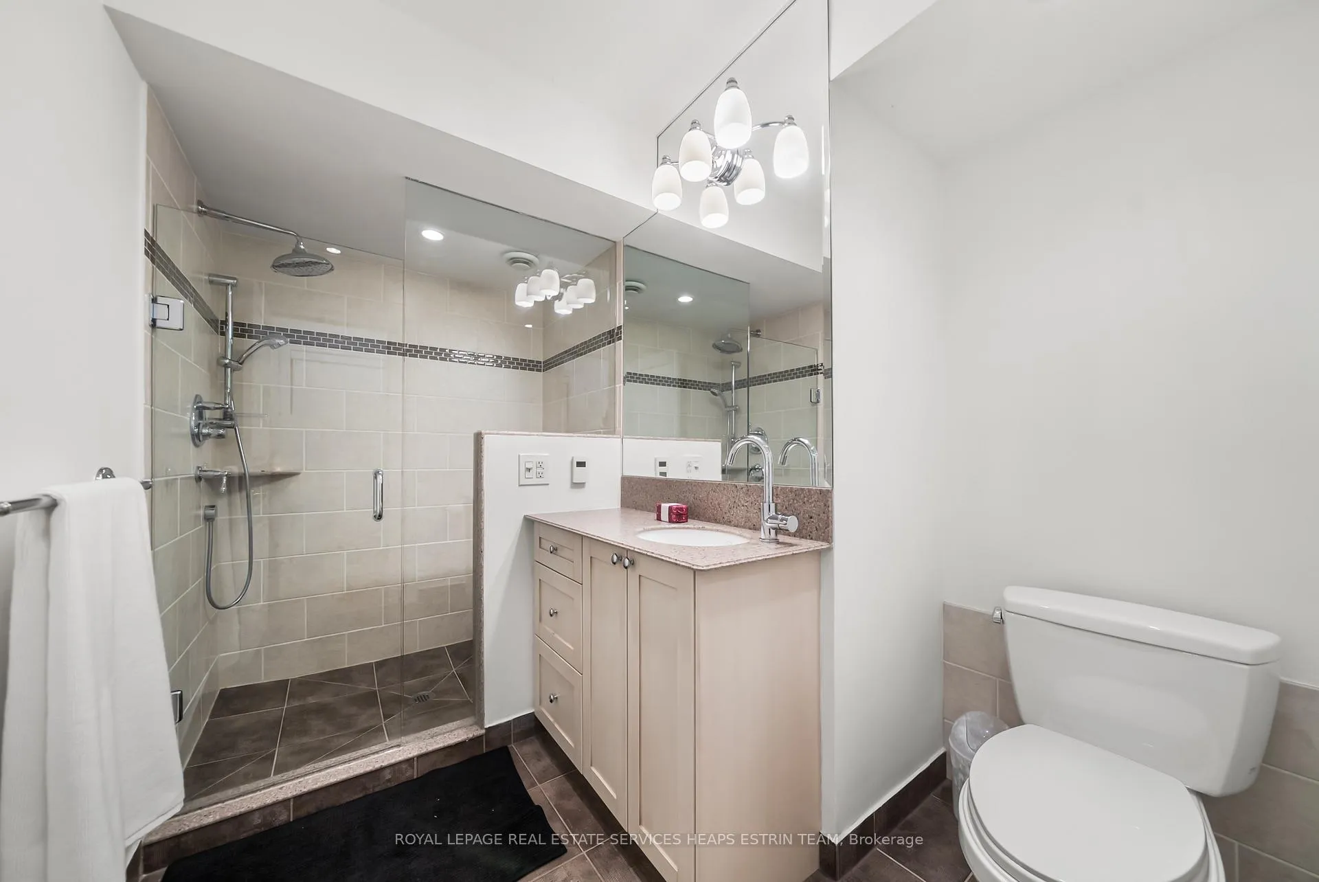 Photo 40 of 155 Banff Road, Toronto, Mount Pleasant East — HOMEH