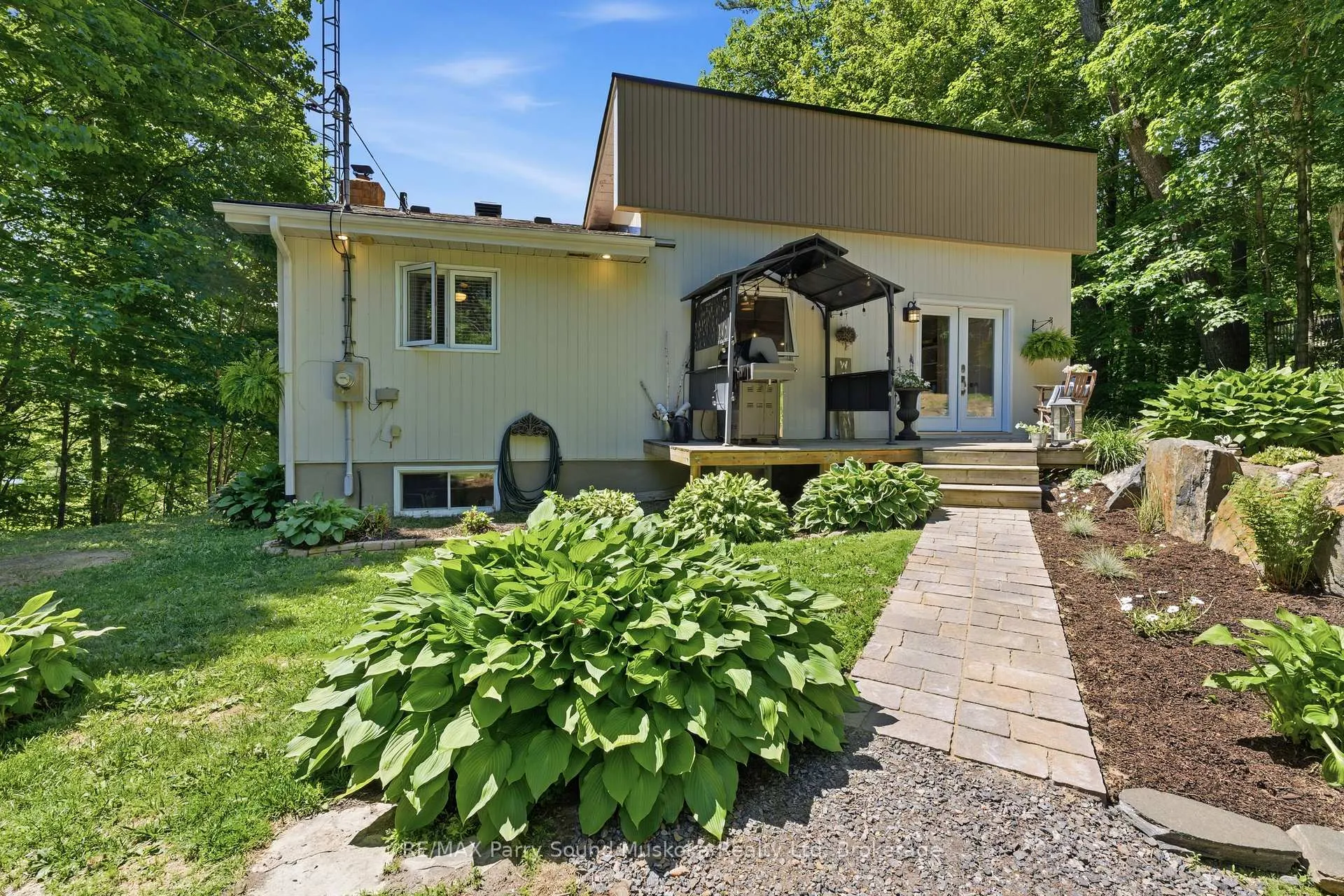 Photo 9 of 15 Elsasser Road, Seguin — HOMEH
