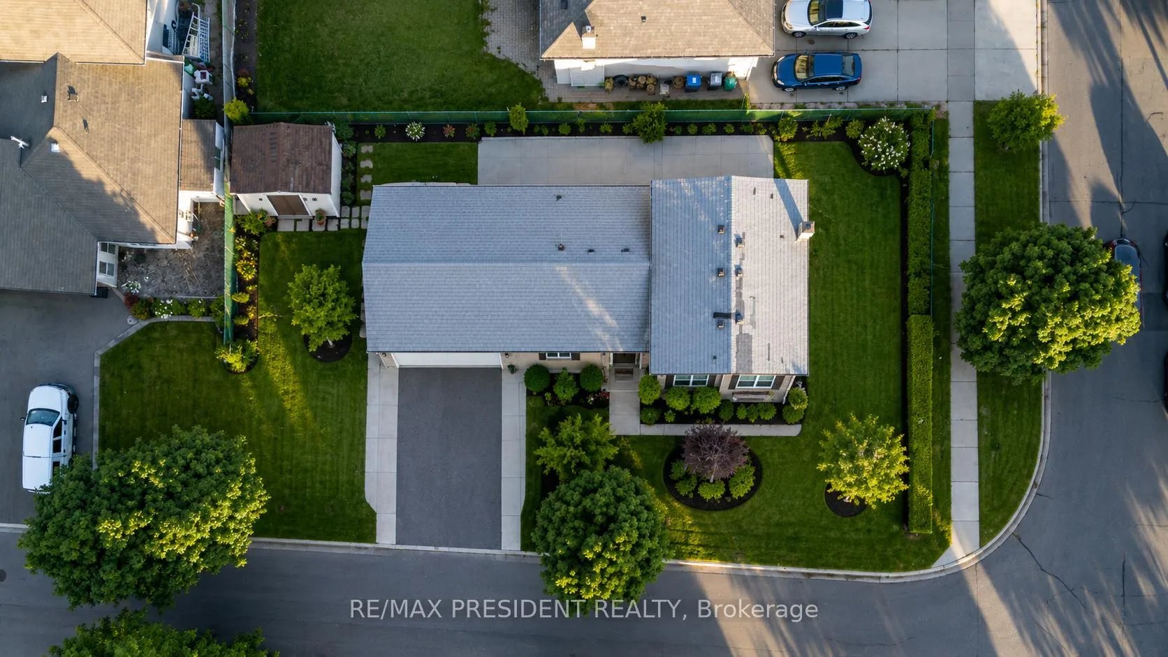 Photo 3 of 2 Jerome Crescent, Brampton, Northgate — HOMEH