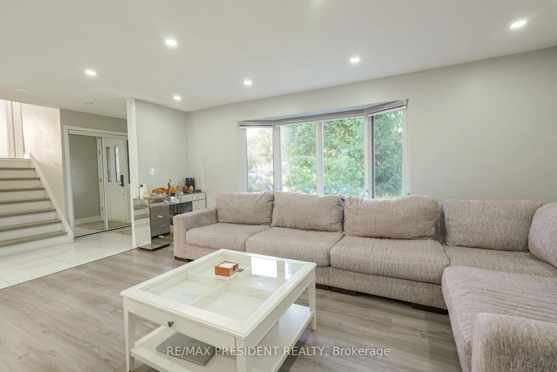 Photo 18 of 2 Jerome Crescent, Brampton, Northgate — HOMEH
