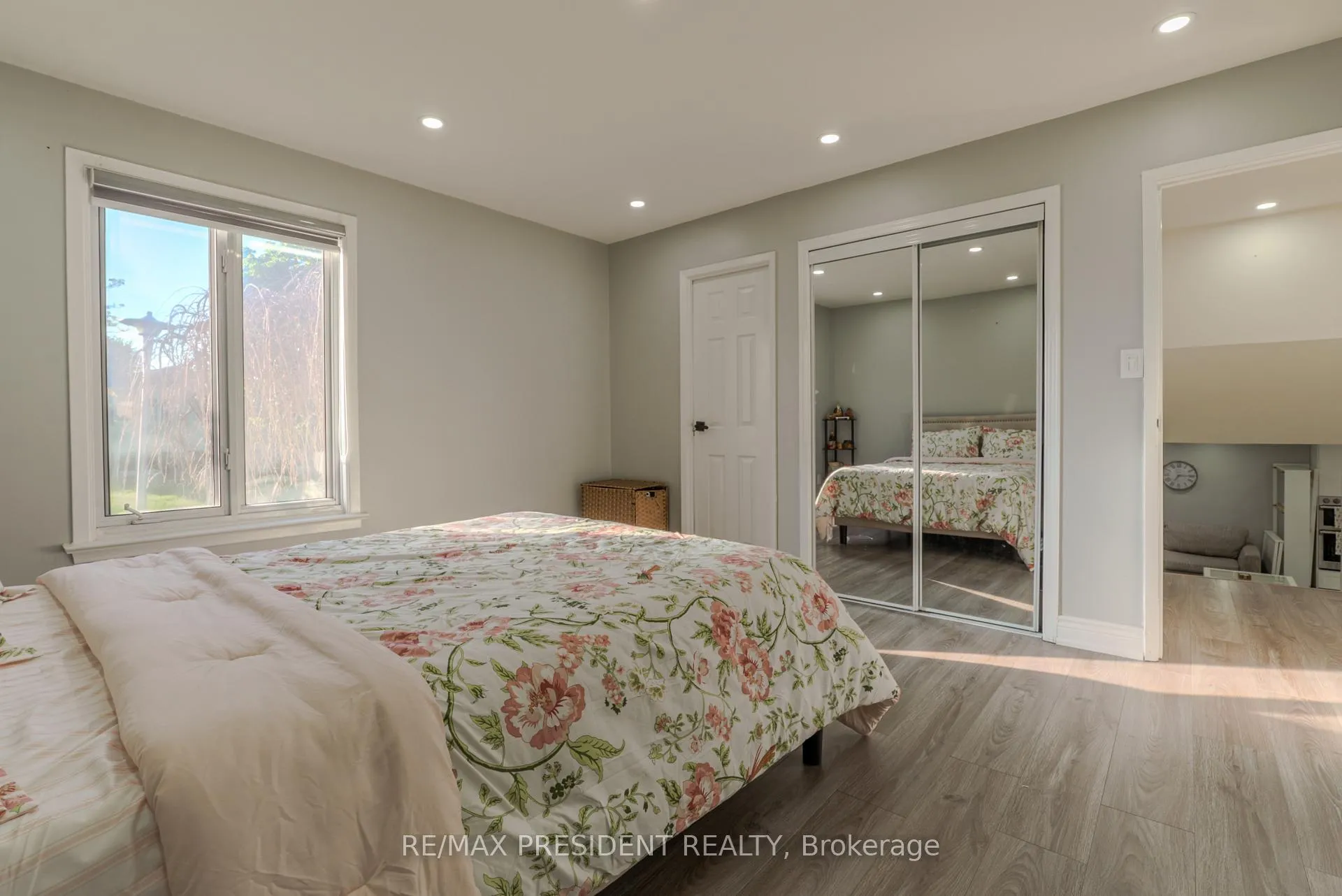 Photo 22 of 2 Jerome Crescent, Brampton, Northgate — HOMEH